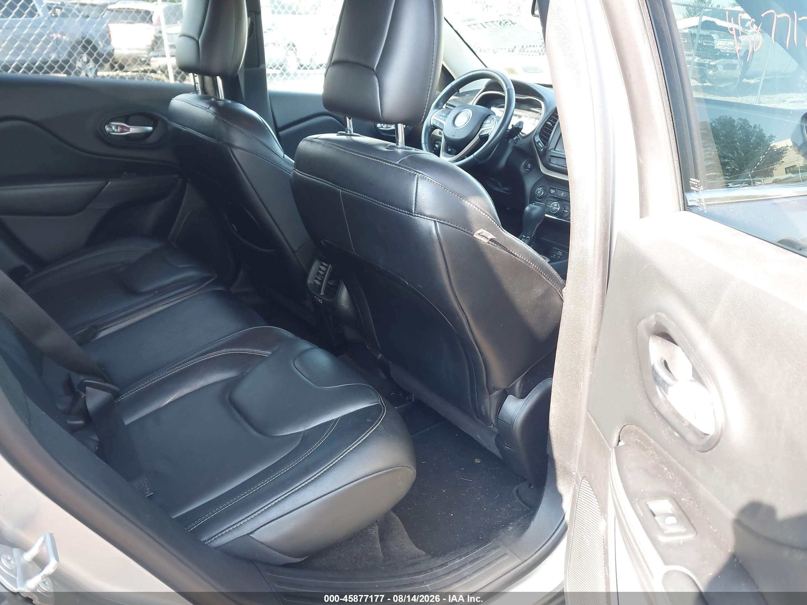 2015 Jeep Cherokee Limited Silver vin: 1C4PJMDB4FW571723