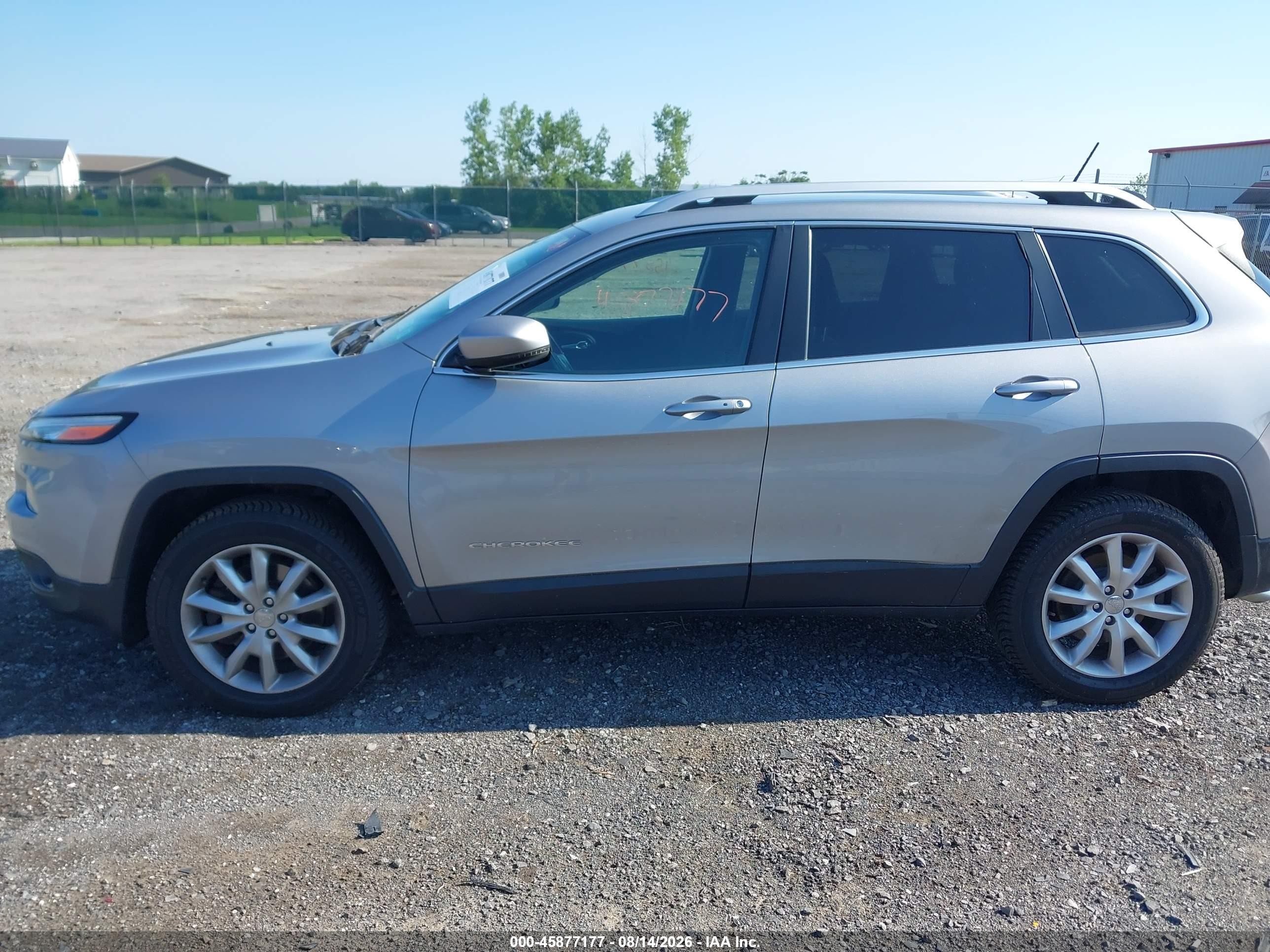 2015 Jeep Cherokee Limited Silver vin: 1C4PJMDB4FW571723