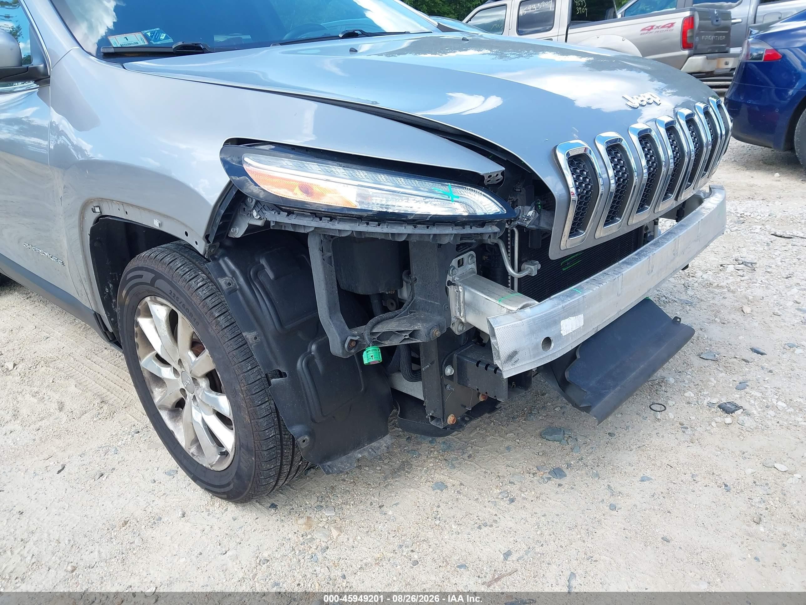2015 Jeep Cherokee Limited Silver vin: 1C4PJMDB4FW728425