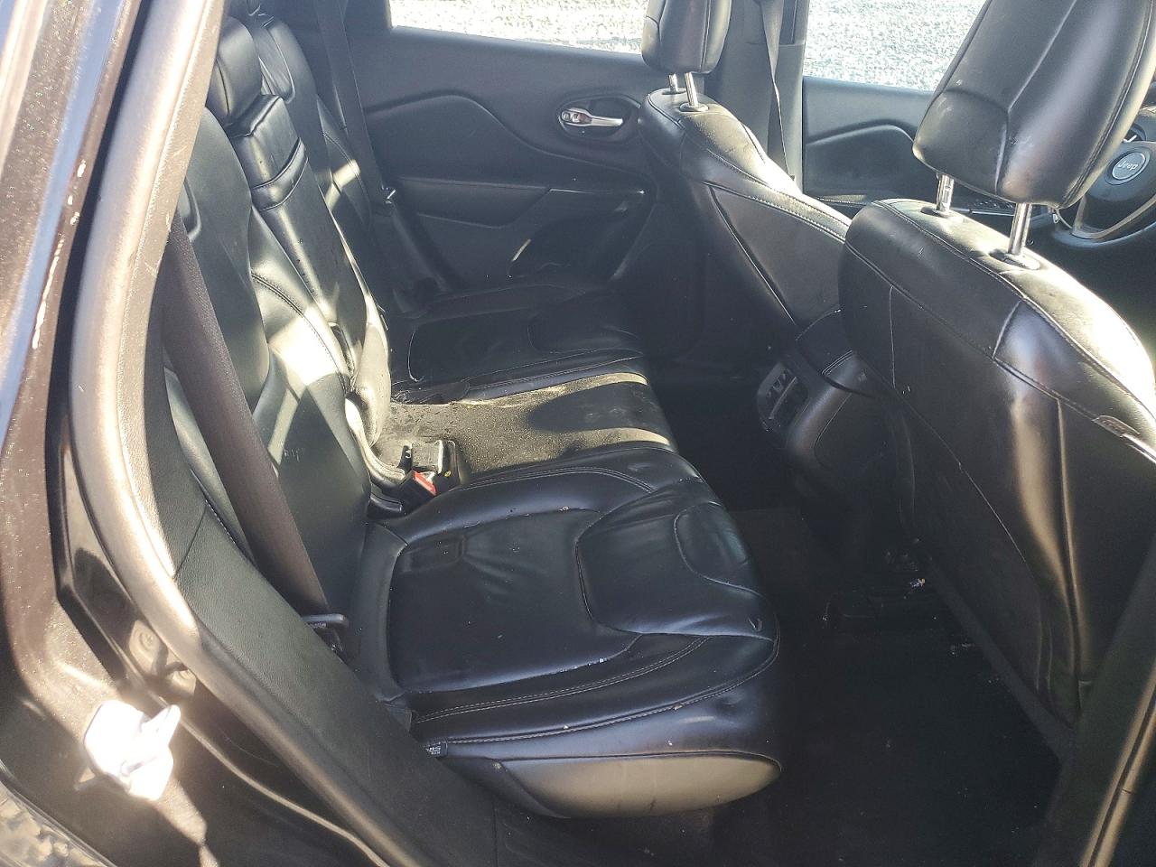 2016 Jeep Cherokee Limited Black vin: 1C4PJMDB4GW357560