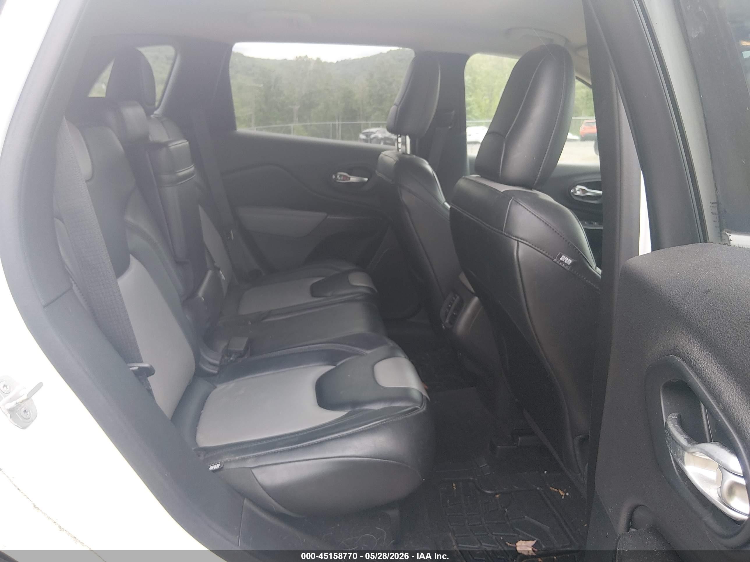 2014 Jeep Cherokee Limited White vin: 1C4PJMDB5EW108844