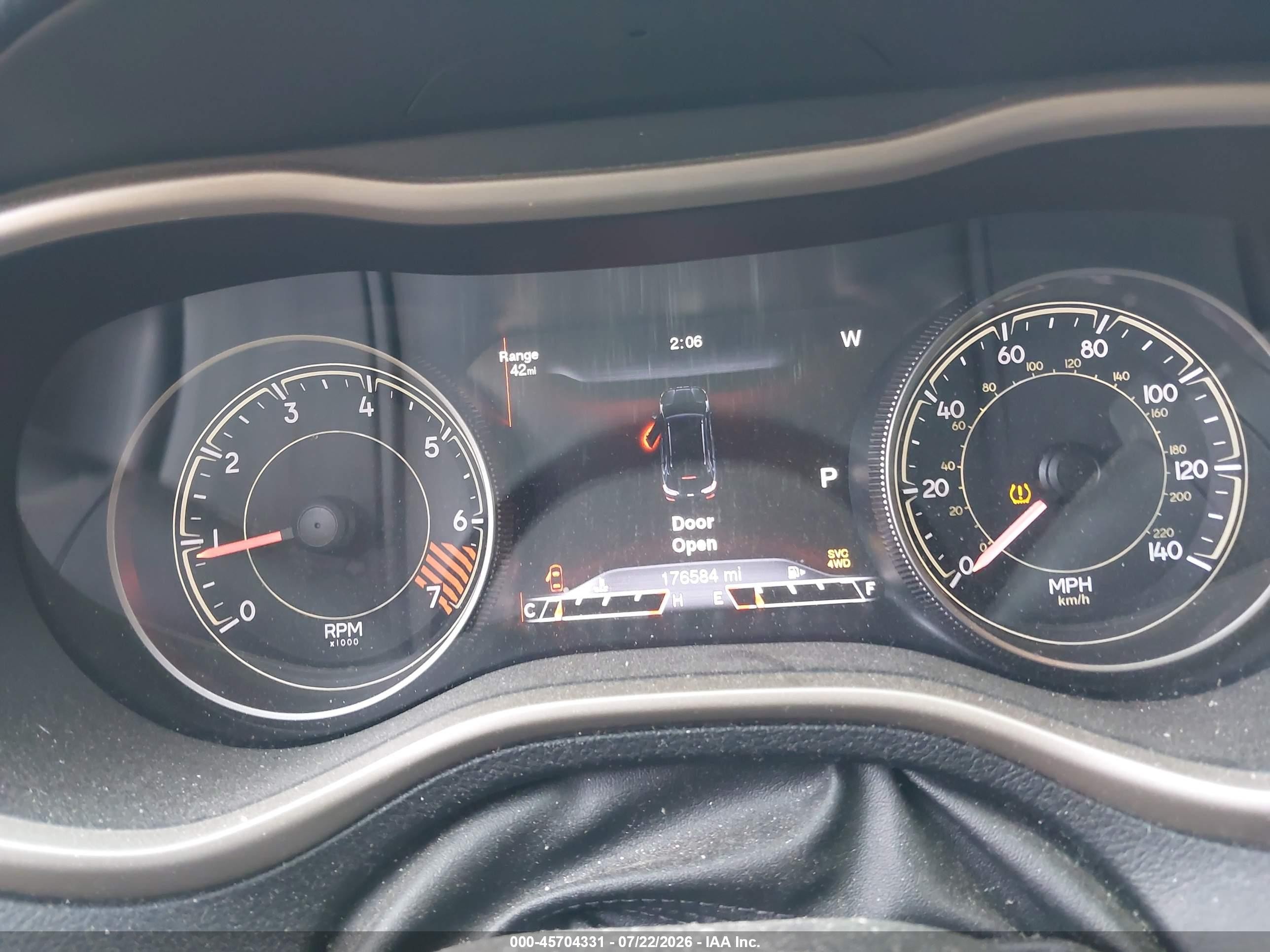 2014 Jeep Cherokee Limited White vin: 1C4PJMDB5EW266276