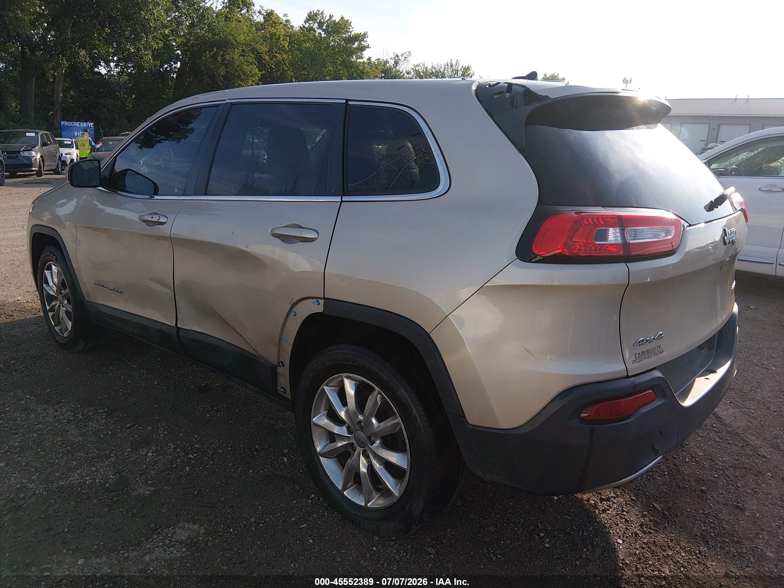 2015 Jeep Cherokee Limited Gold vin: 1C4PJMDB5FW557085