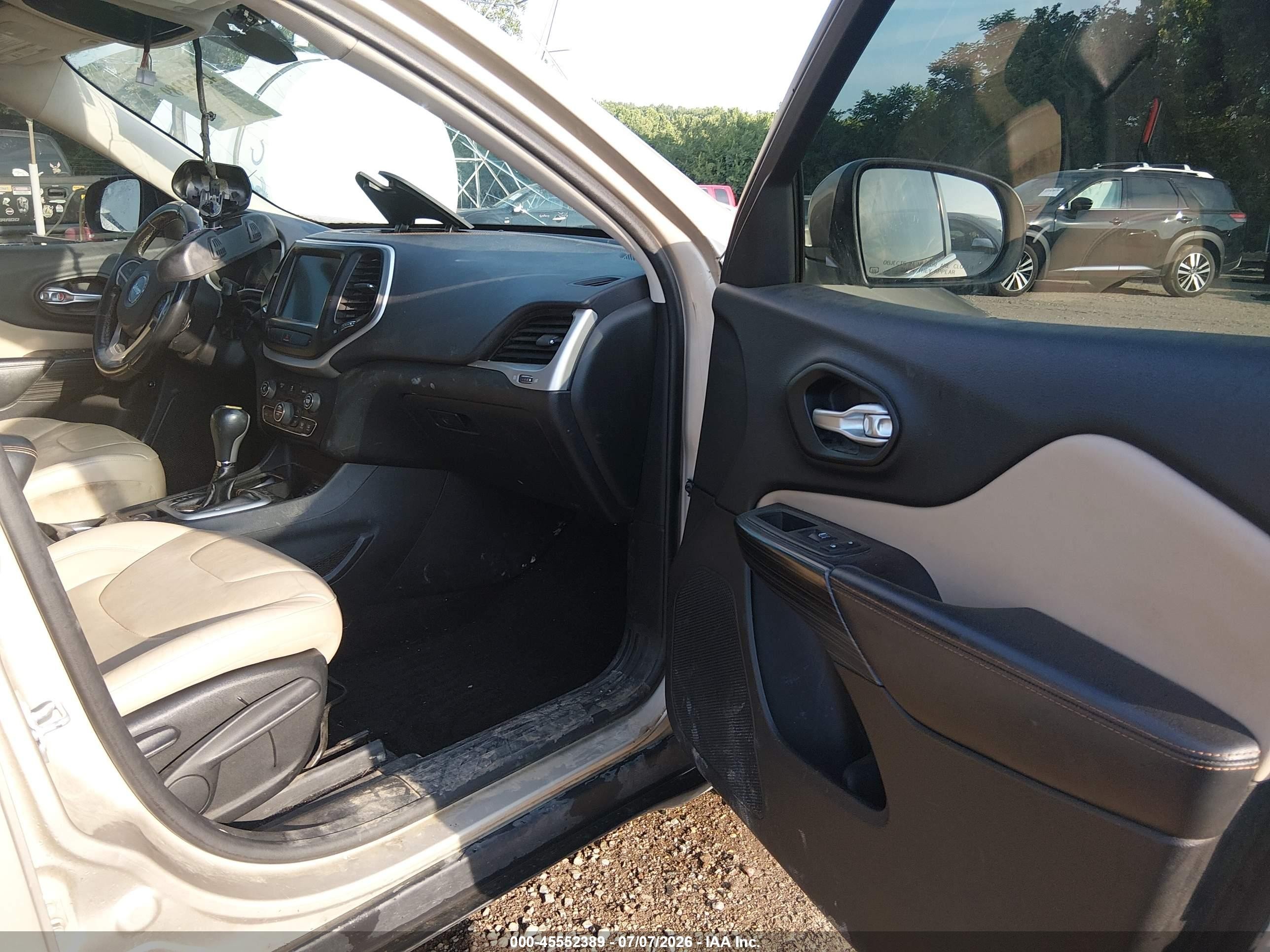 2015 Jeep Cherokee Limited Gold vin: 1C4PJMDB5FW557085