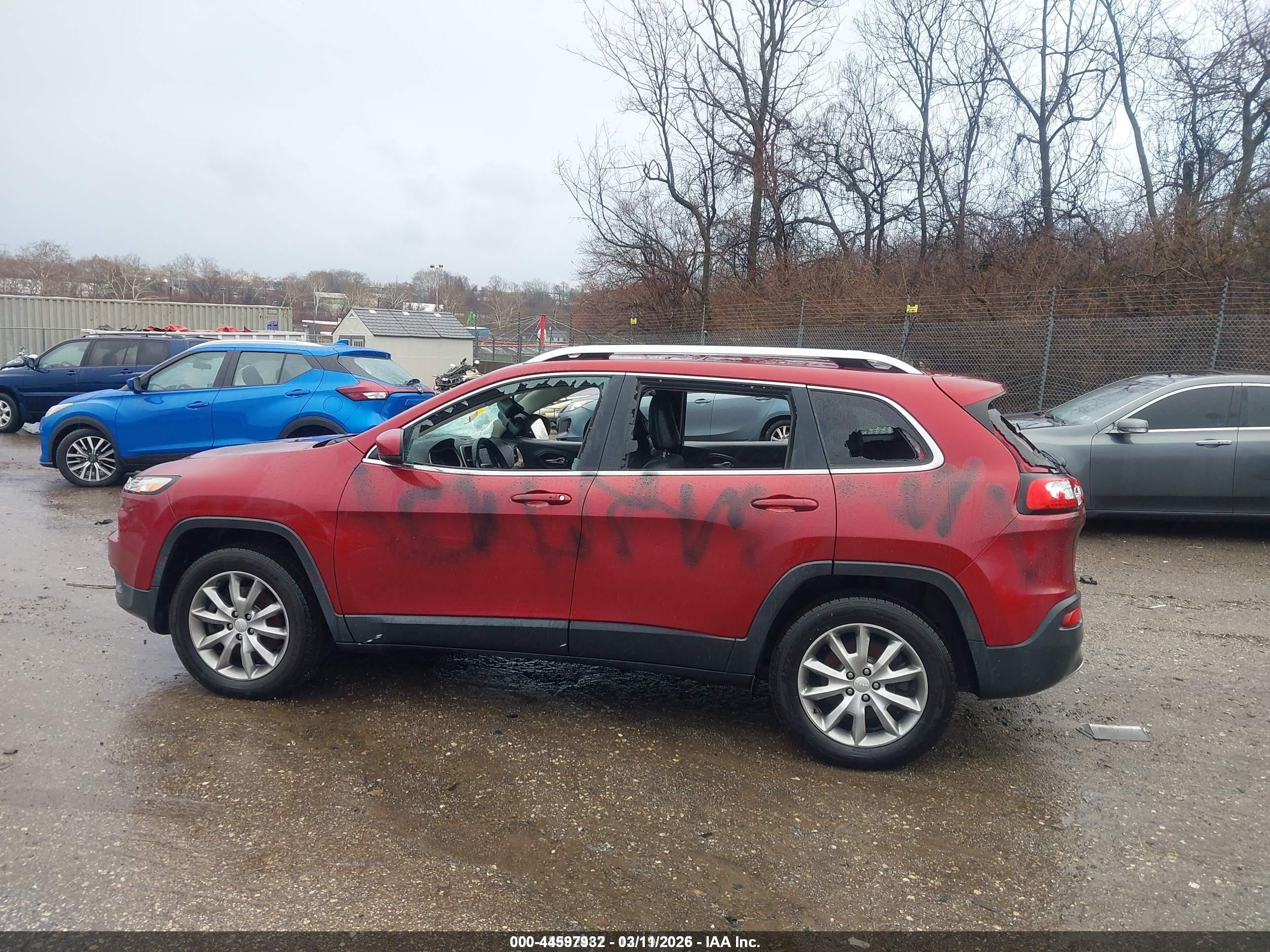 2017 Jeep Cherokee Limited 4x4 Красный vin: 1C4PJMDB6HD217331