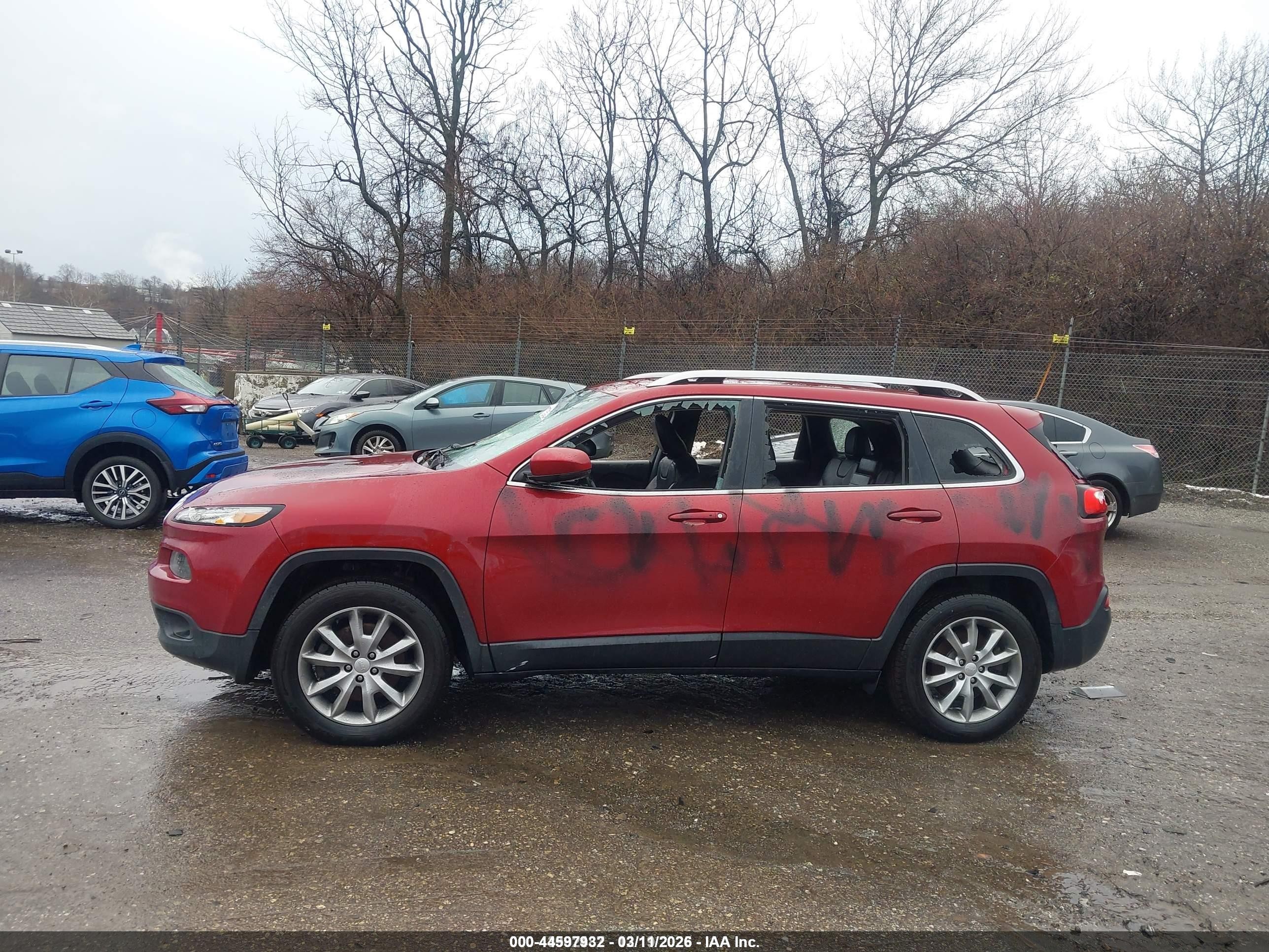 2017 Jeep Cherokee Limited 4x4 Красный vin: 1C4PJMDB6HD217331