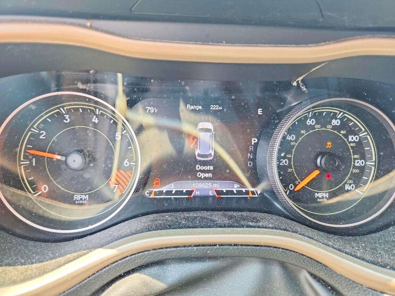 2015 Jeep Cherokee Limited White vin: 1C4PJMDB7FW751696