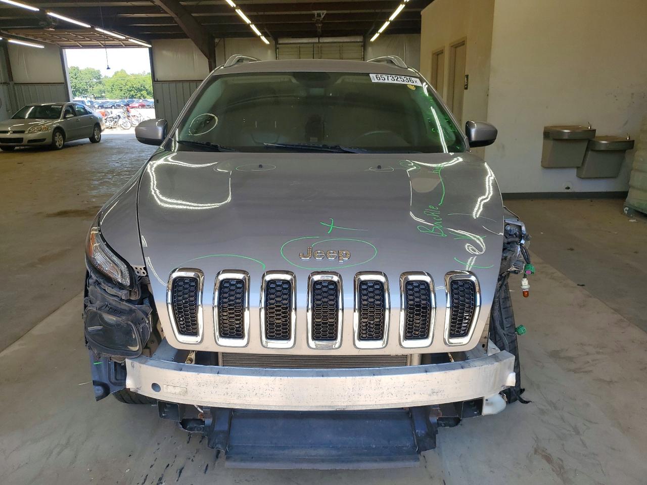 2018 Jeep Cherokee Limited Silver vin: 1C4PJMDB7JD564396