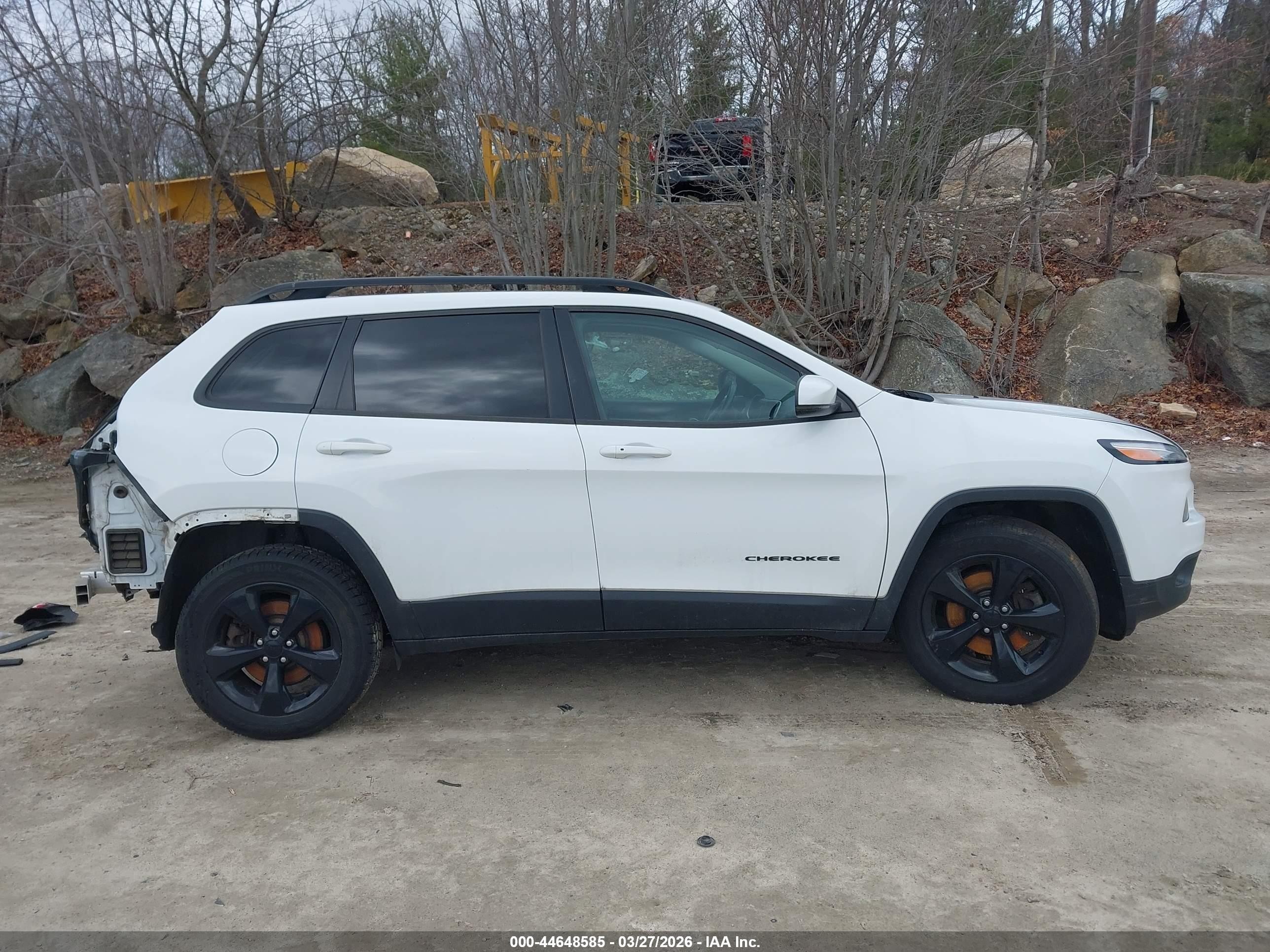 2018 Jeep Cherokee Limited 4x4 White vin: 1C4PJMDB7JD603178