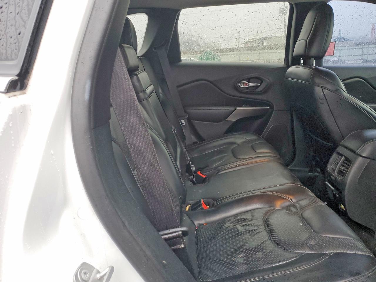 2019 Jeep Cherokee Limited White vin: 1C4PJMDN3KD213108