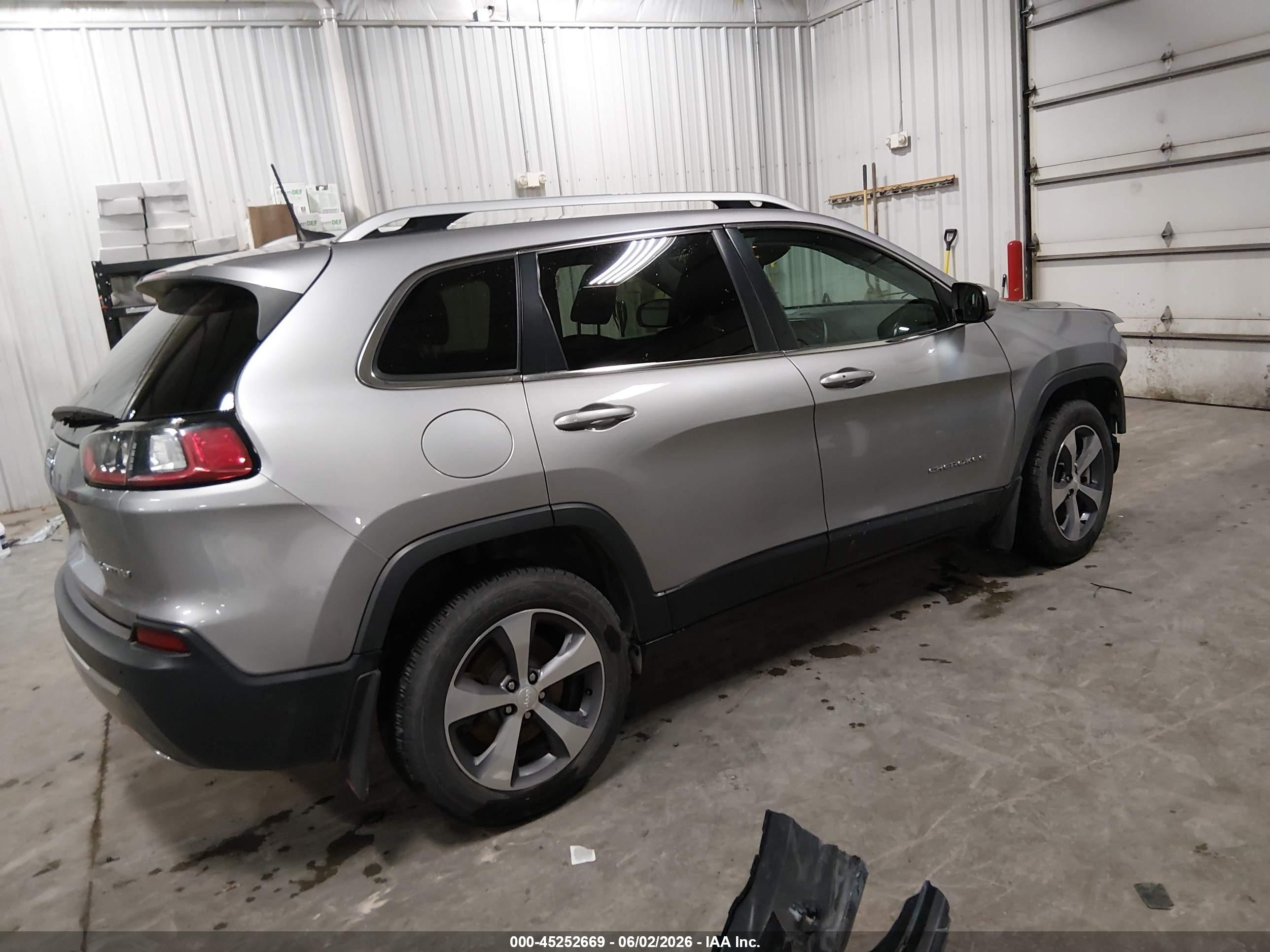 2019 Jeep Cherokee Limited 4x4 Серый vin: 1C4PJMDN9KD180549