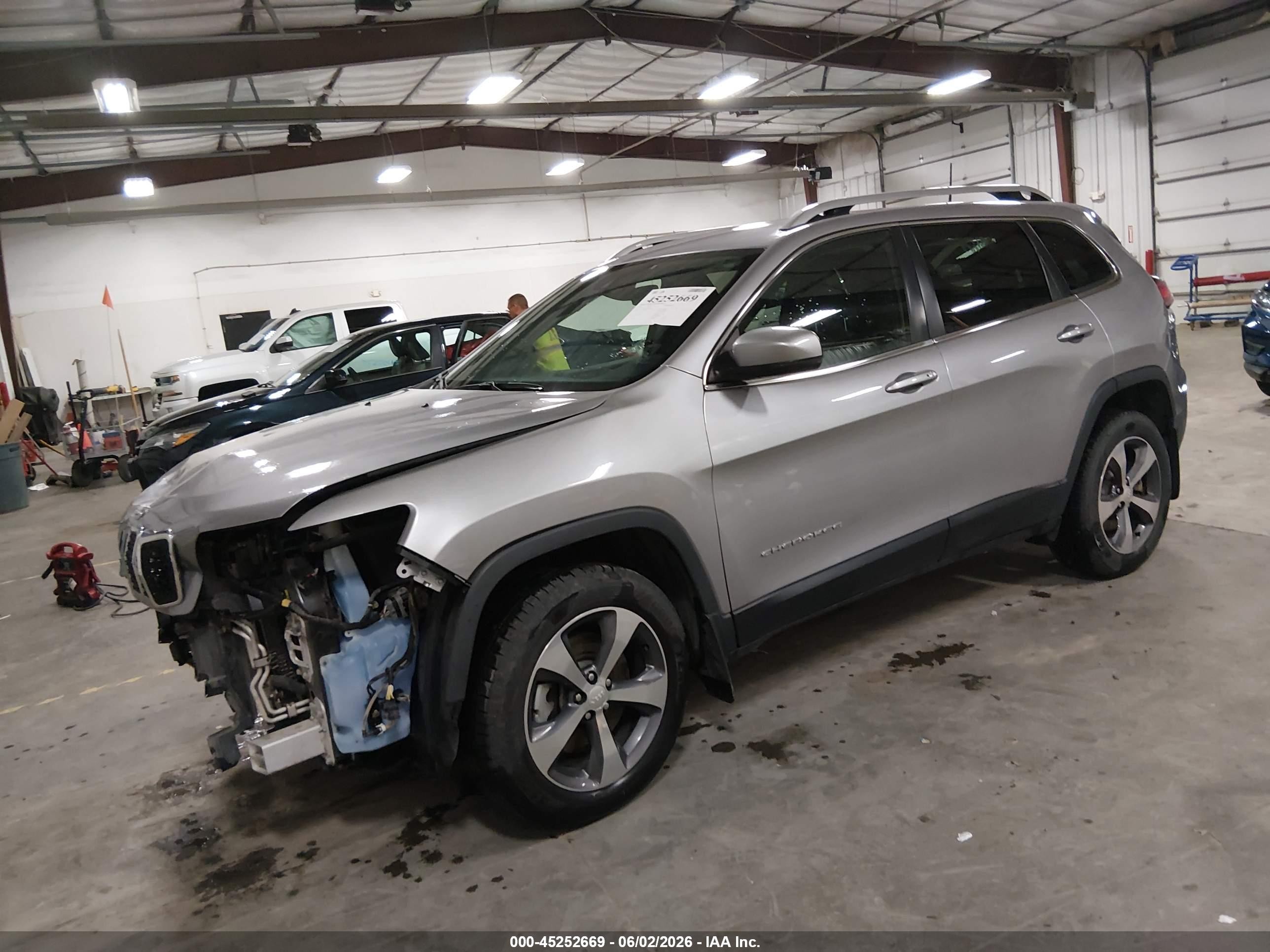 2019 Jeep Cherokee Limited 4x4 Серый vin: 1C4PJMDN9KD180549