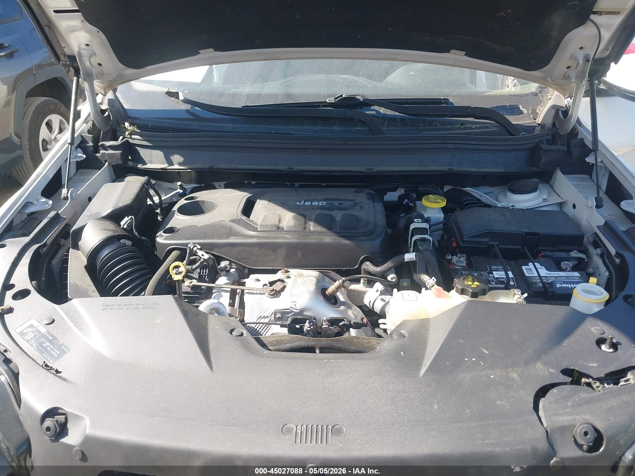 2019 Jeep Cherokee High Altitude 4x4 White vin: 1C4PJMDNXKD410907