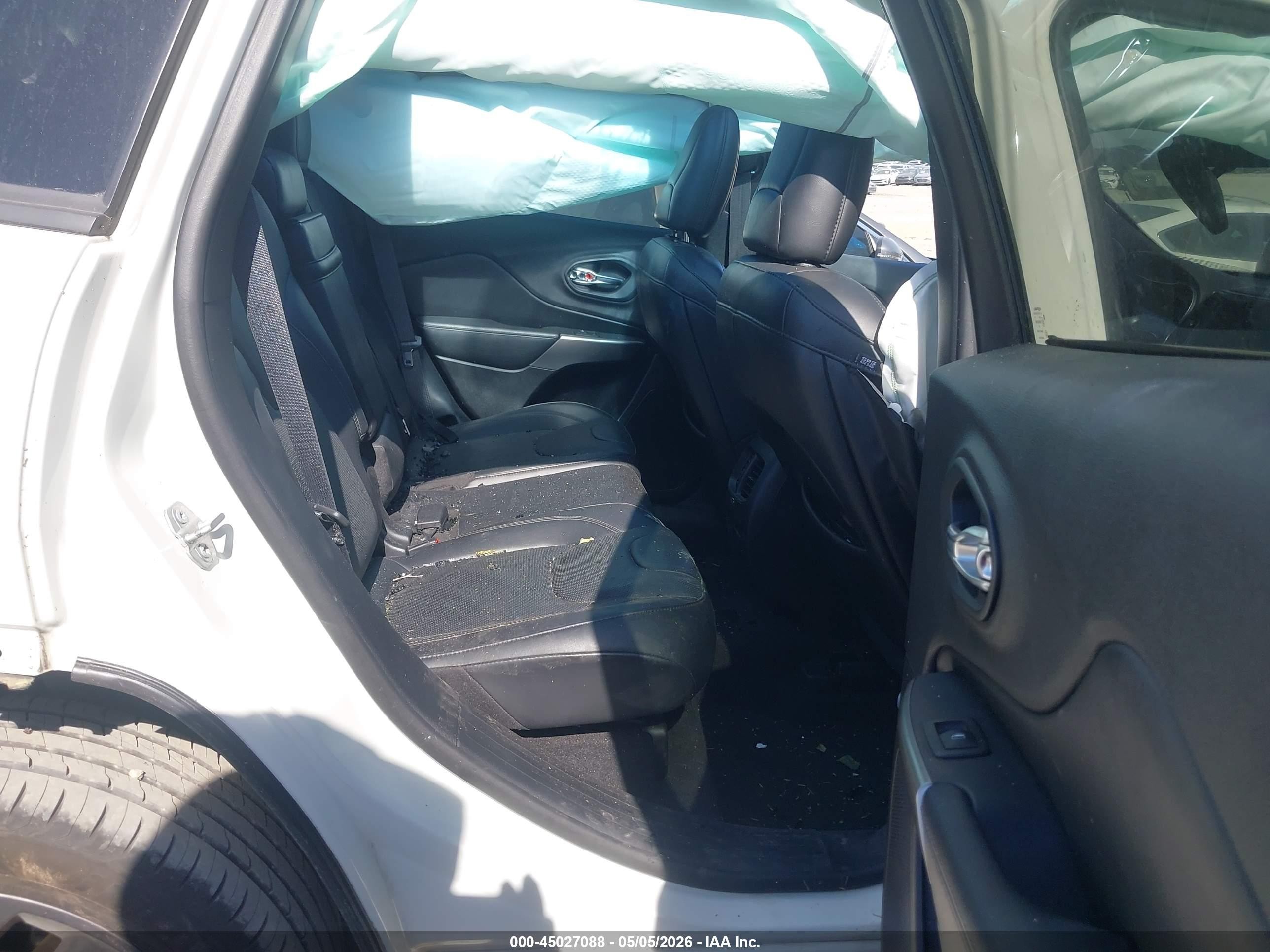 2019 Jeep Cherokee High Altitude 4x4 White vin: 1C4PJMDNXKD410907