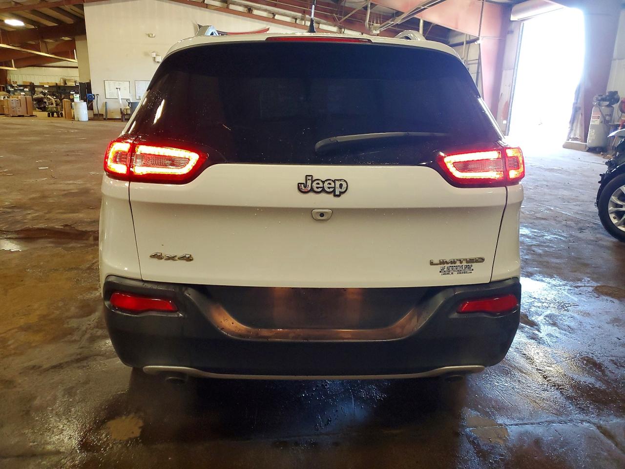 2014 Jeep Cherokee Limited White vin: 1C4PJMDS0EW193494