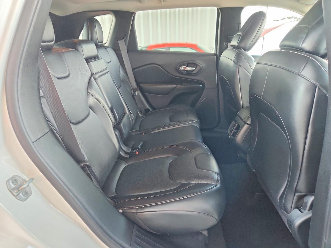2015 Jeep Cherokee Limited Белый vin: 1C4PJMDS0FW646403