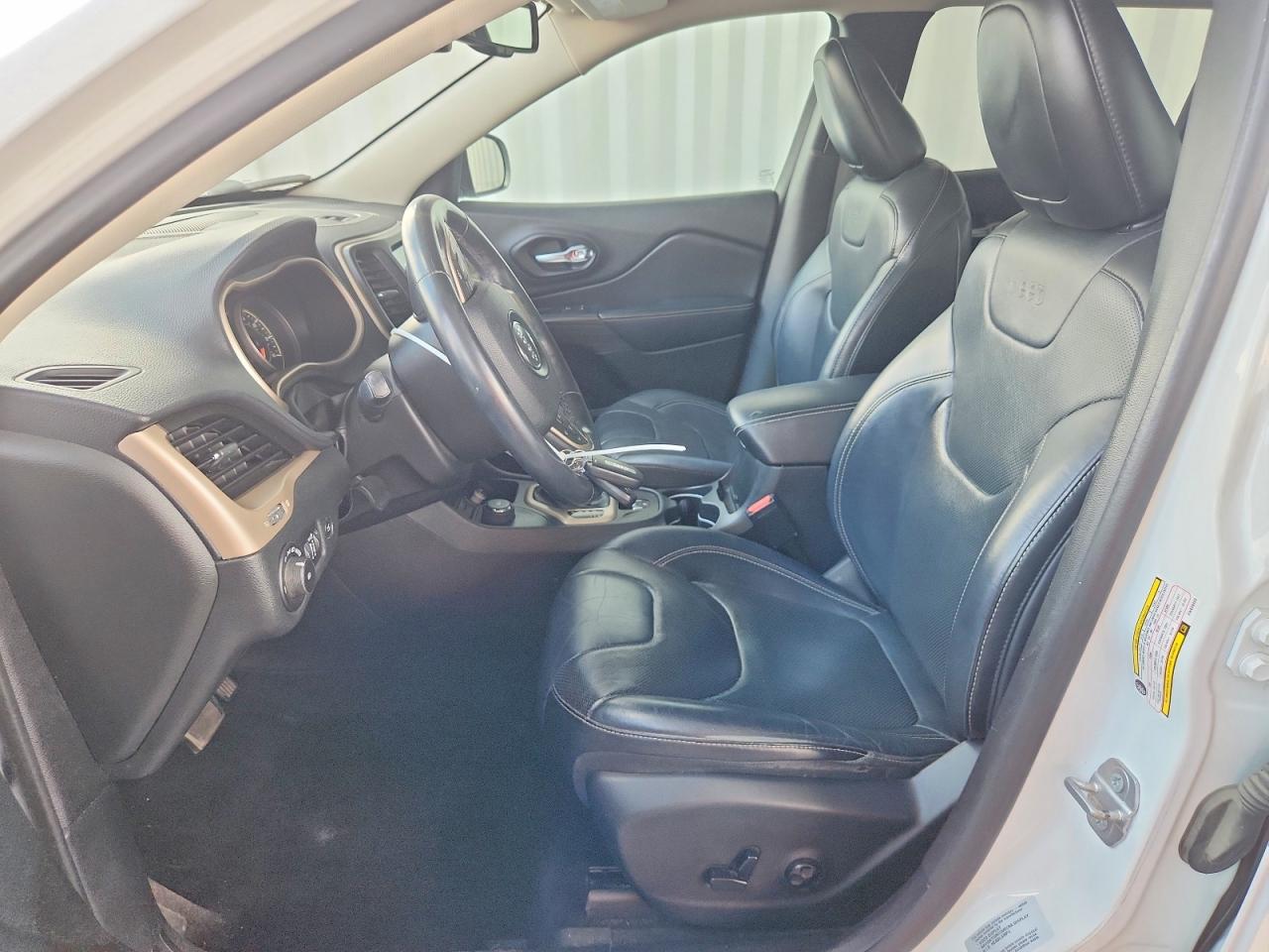 2015 Jeep Cherokee Limited Белый vin: 1C4PJMDS0FW646403