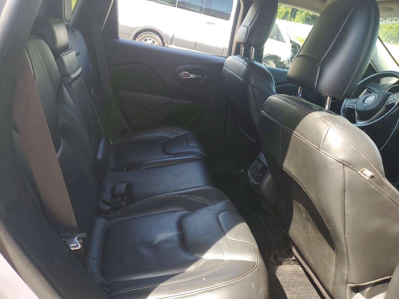 2015 Jeep Cherokee Limited Белый vin: 1C4PJMDS0FW673150