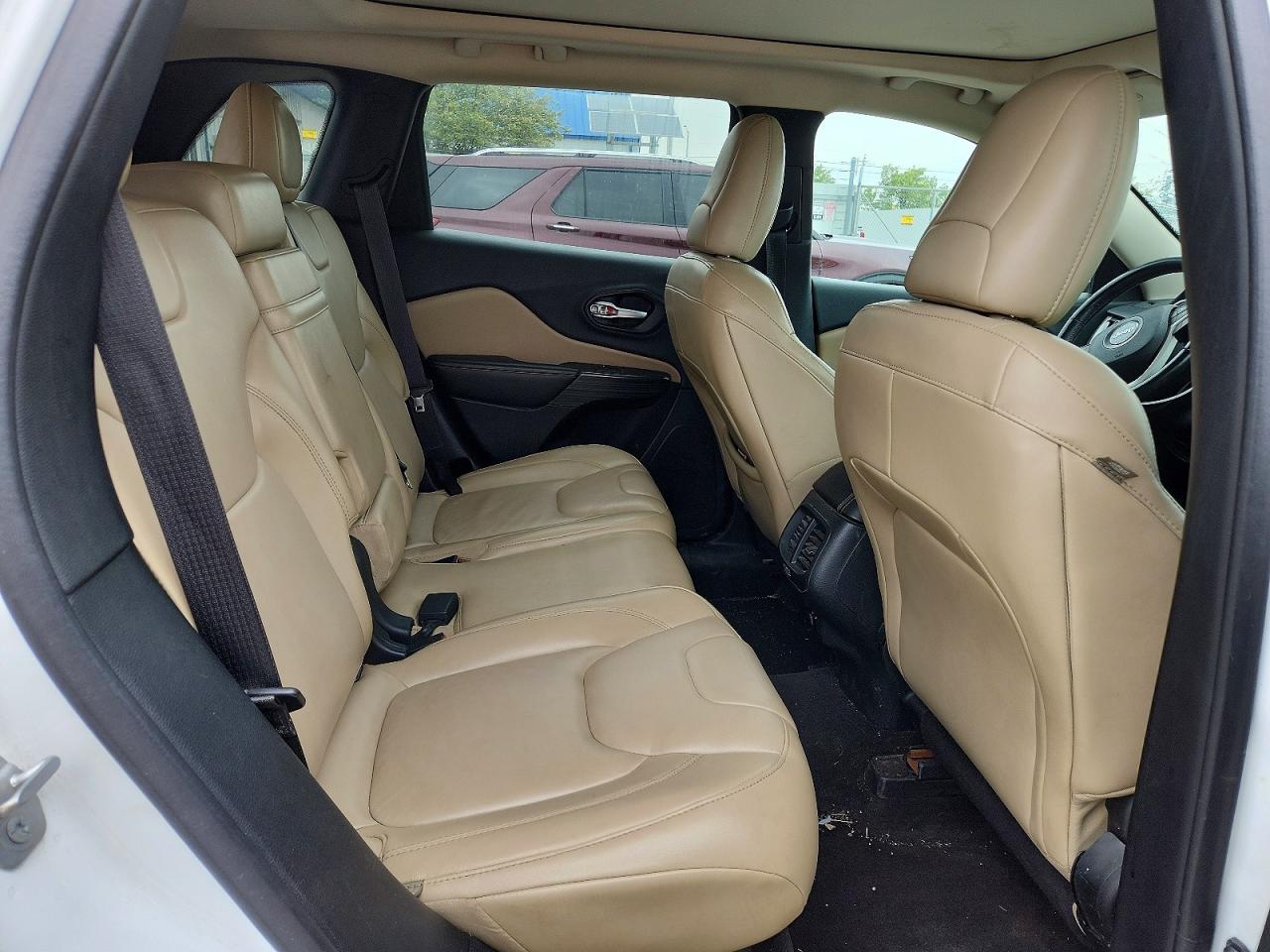 2015 Jeep Cherokee Limited White vin: 1C4PJMDS0FW682401