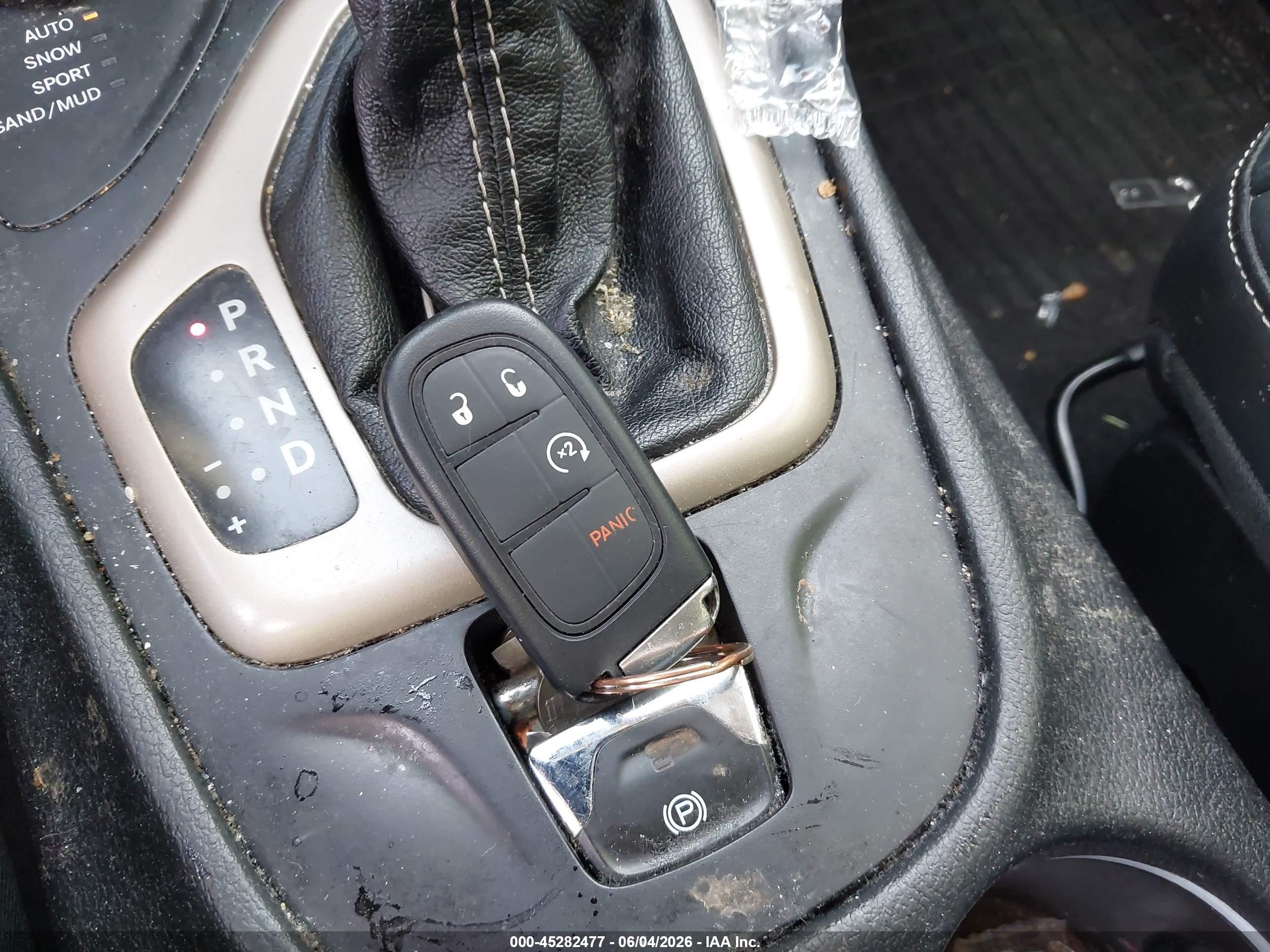 2015 Jeep Cherokee Limited Black vin: 1C4PJMDS1FW718984