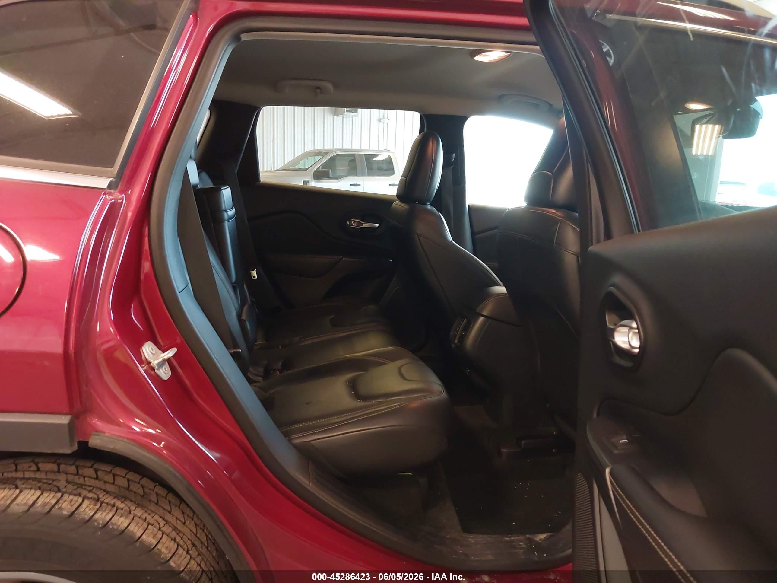 2015 Jeep Cherokee Limited Red vin: 1C4PJMDS1FW790106