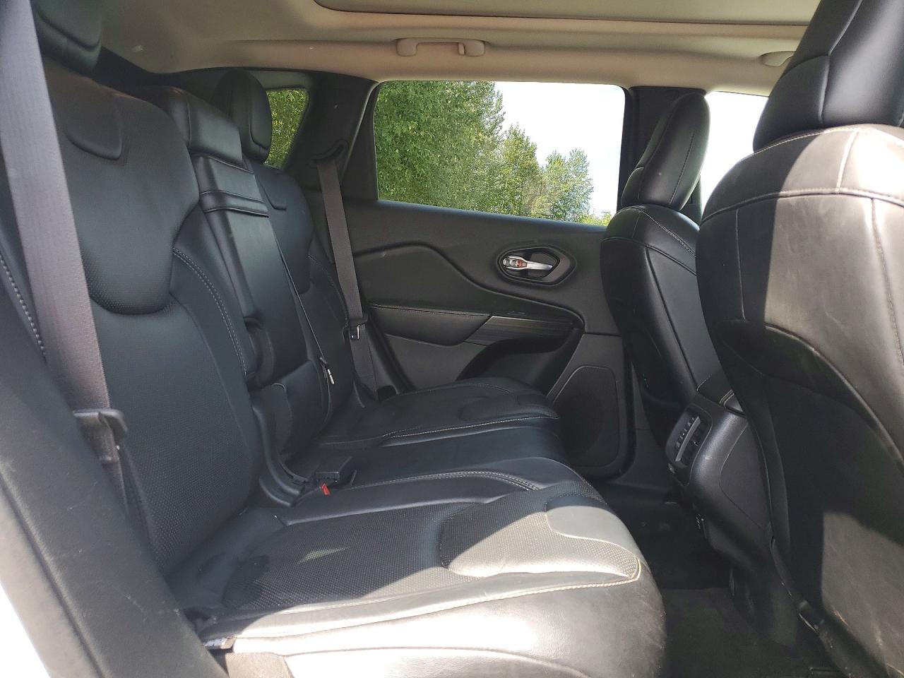 2014 Jeep Cherokee Limited White vin: 1C4PJMDS2EW191732