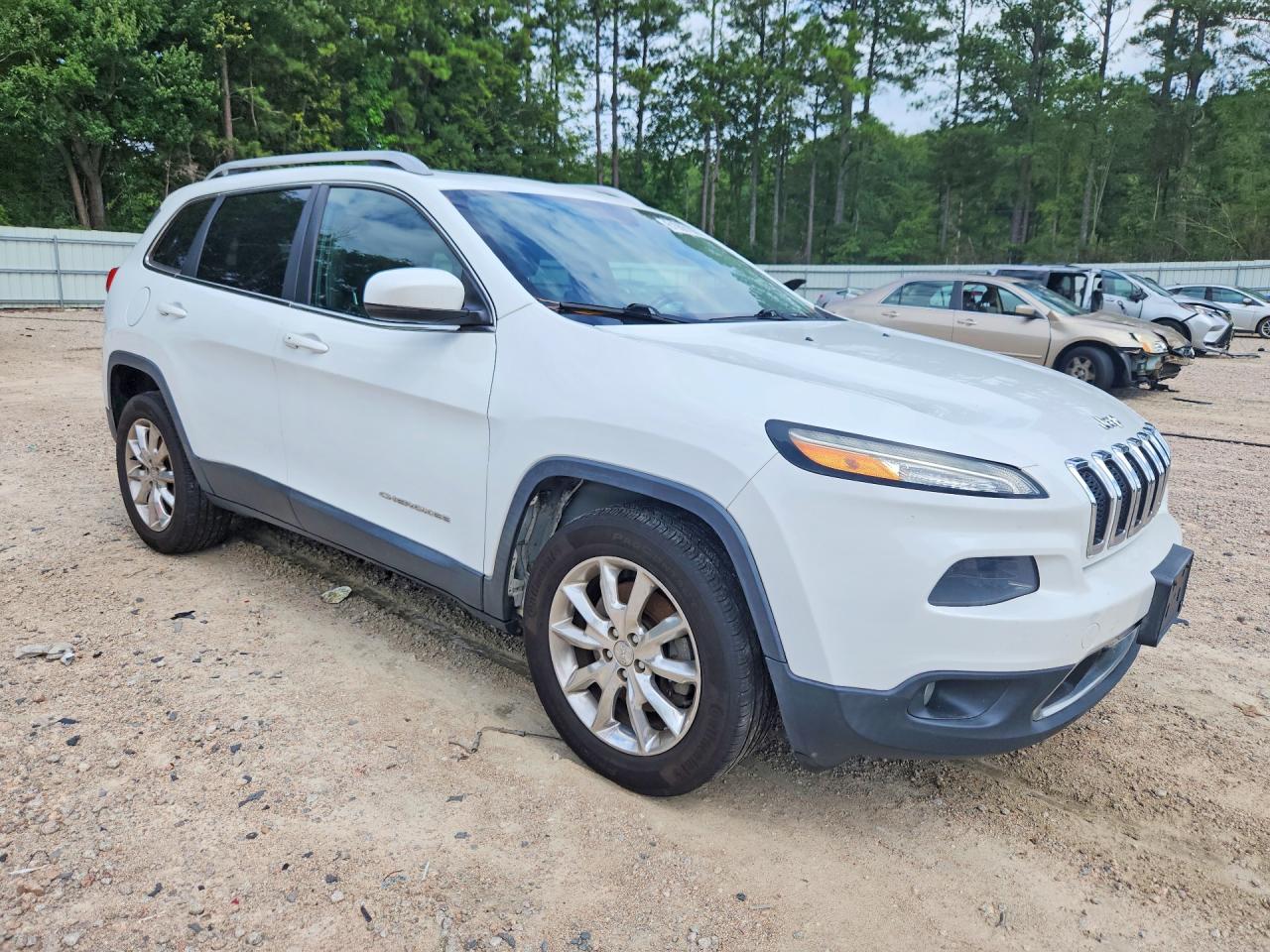 2014 Jeep Cherokee Limited White vin: 1C4PJMDS2EW197711