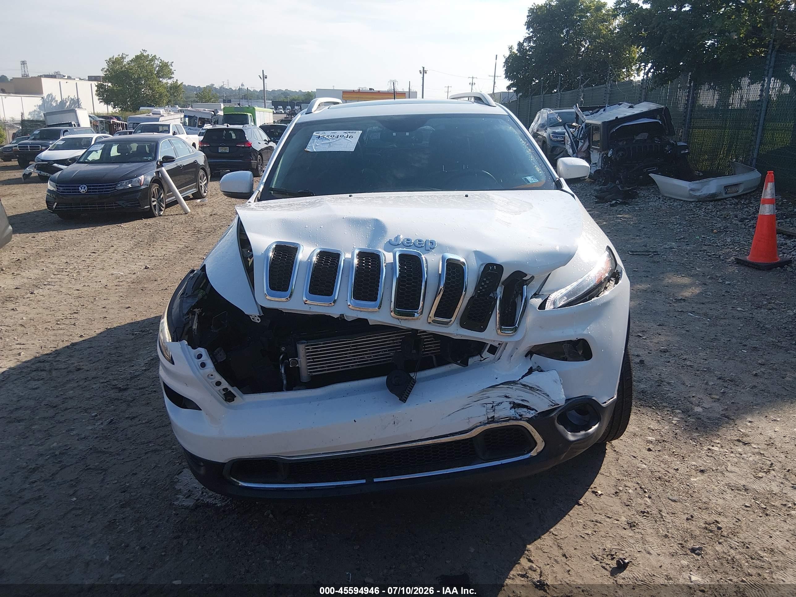 2015 Jeep Cherokee Limited White vin: 1C4PJMDS2FW502433