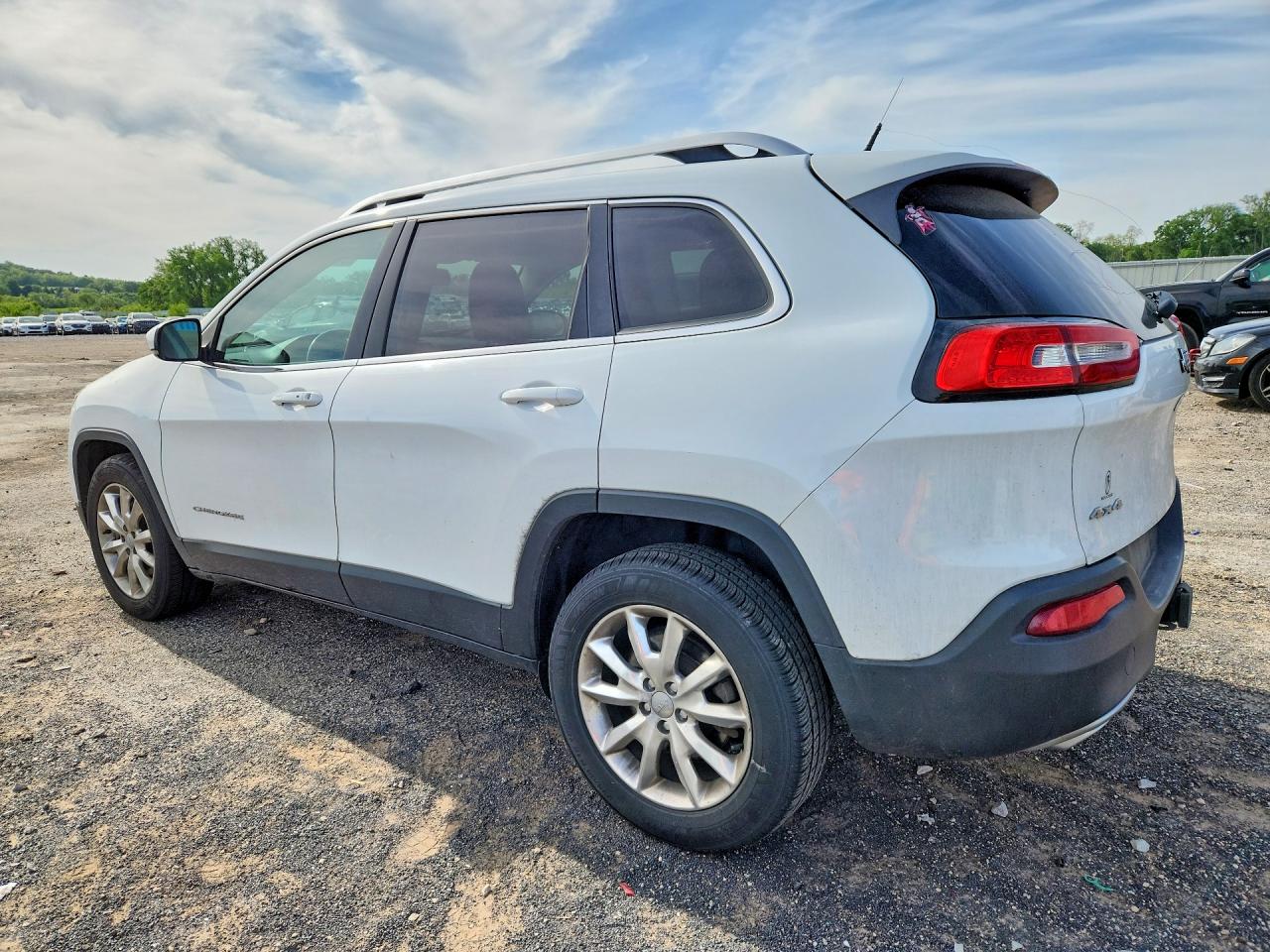 2015 Jeep Cherokee Limited White vin: 1C4PJMDS2FW729167