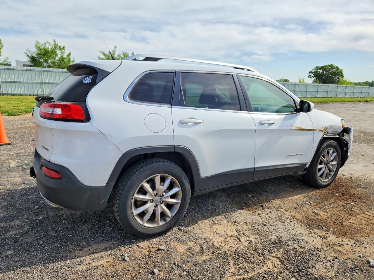 2015 Jeep Cherokee Limited White vin: 1C4PJMDS2FW729167
