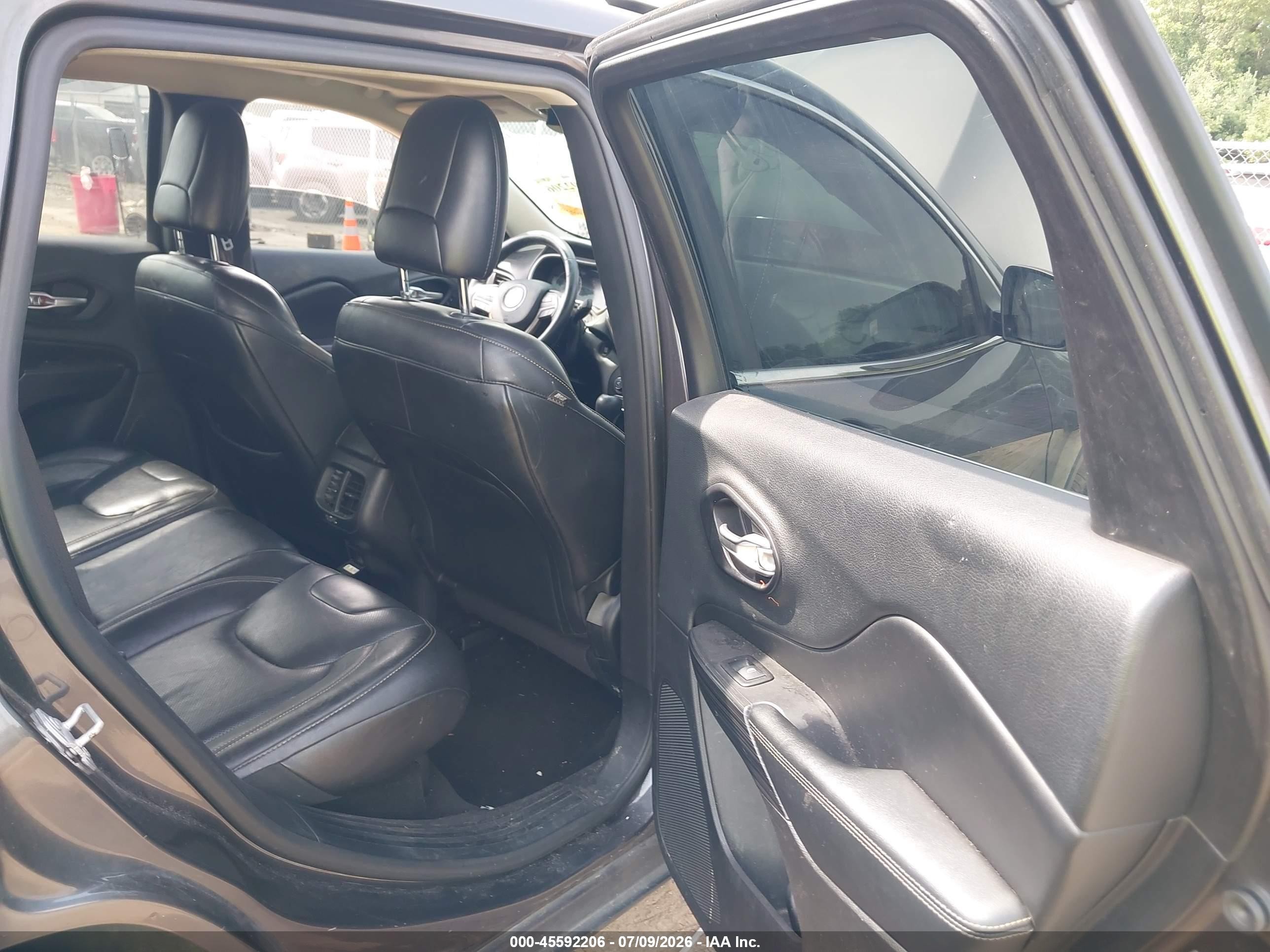 2015 Jeep Cherokee Limited Серый vin: 1C4PJMDS3FW511285