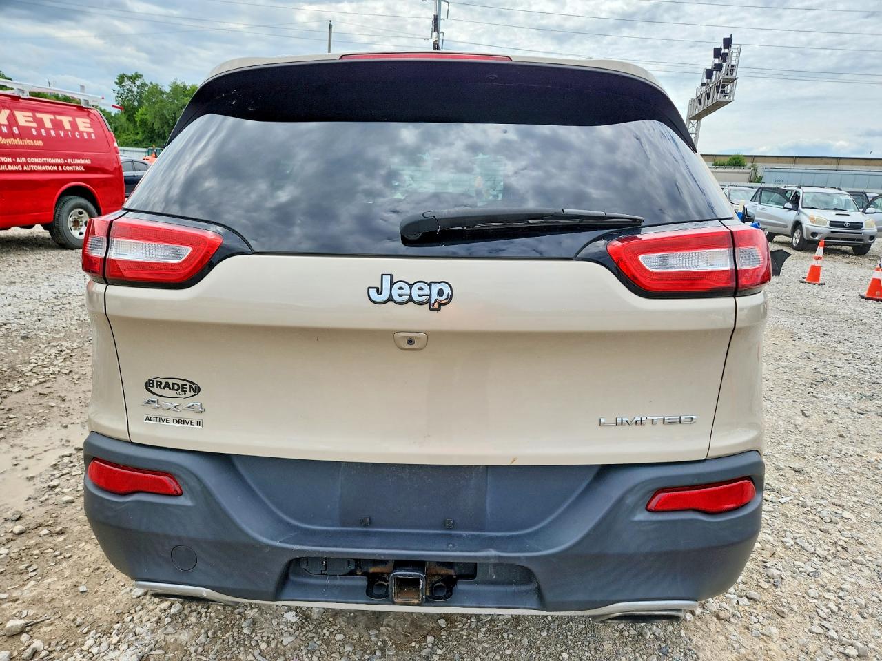 2015 Jeep Cherokee Limited Gold vin: 1C4PJMDS3FW522254