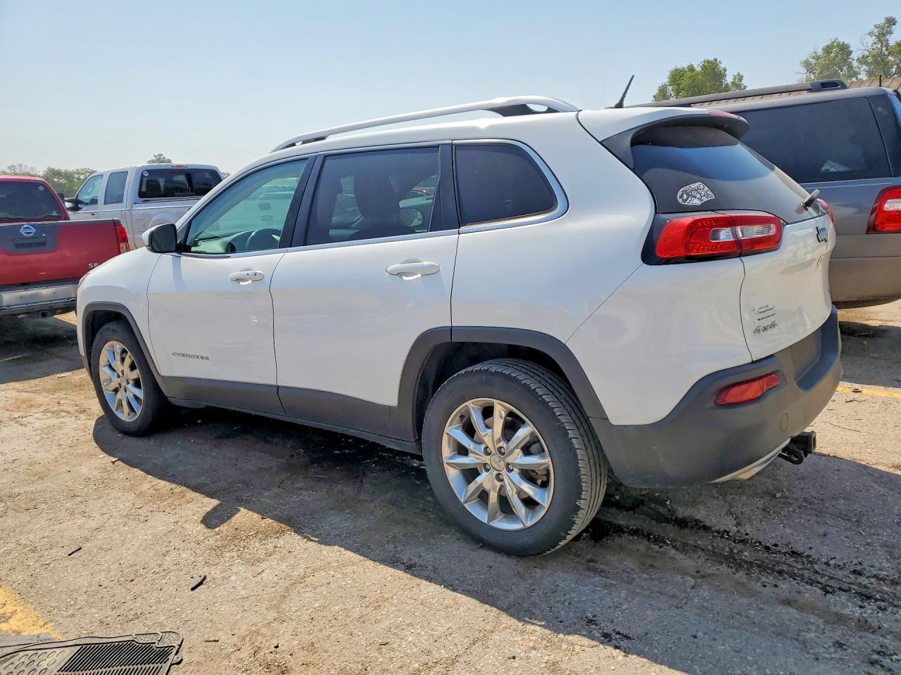 2015 Jeep Cherokee Limited White vin: 1C4PJMDS3FW546618