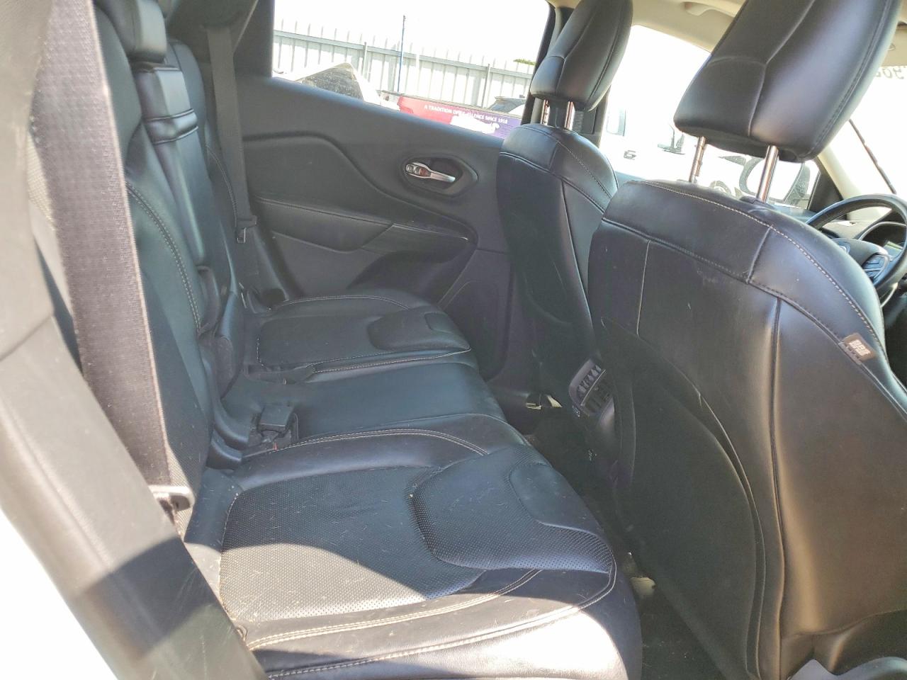 2015 Jeep Cherokee Limited White vin: 1C4PJMDS3FW546618