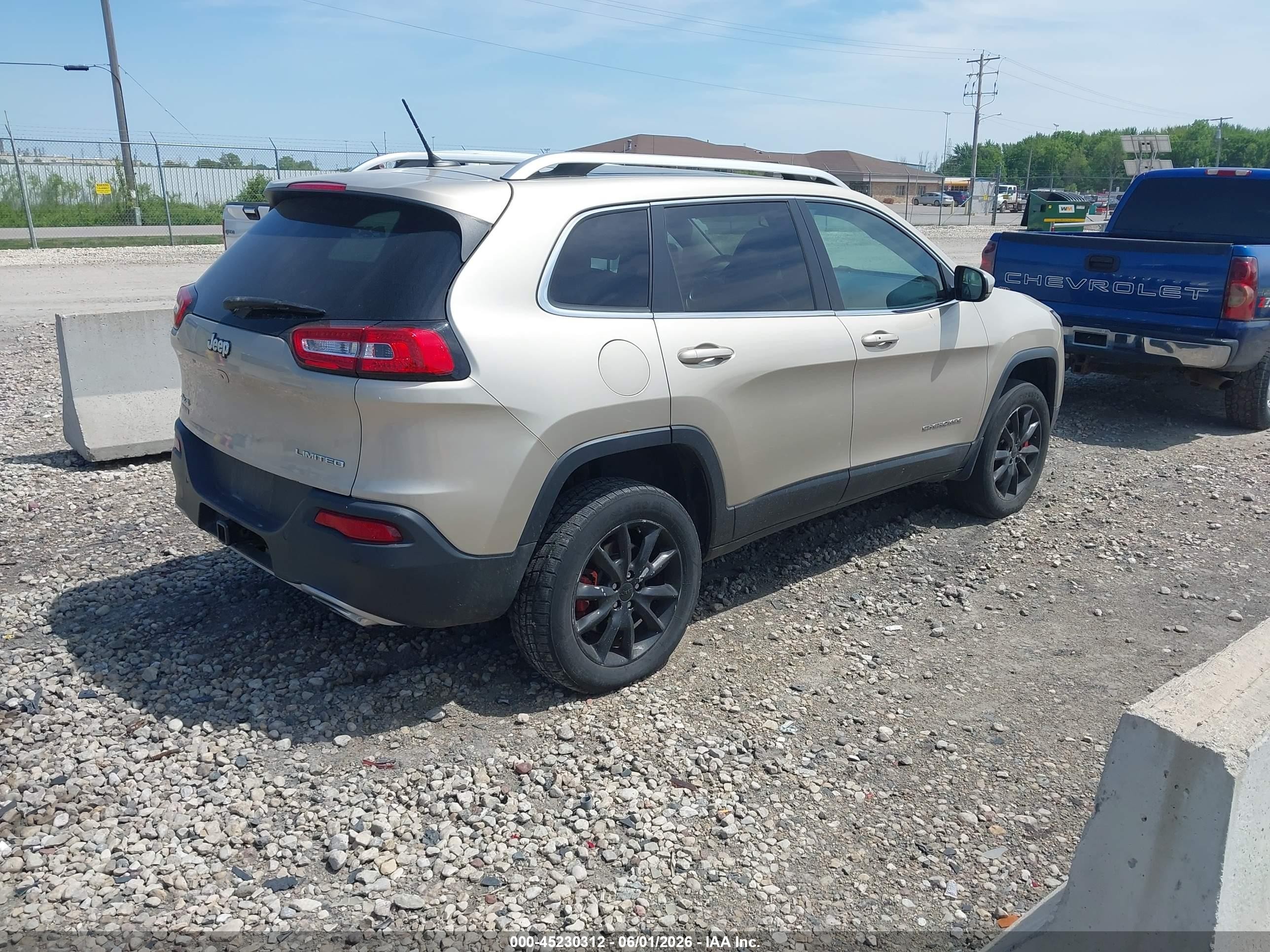 2015 Jeep Cherokee Limited Gold vin: 1C4PJMDS3FW558297