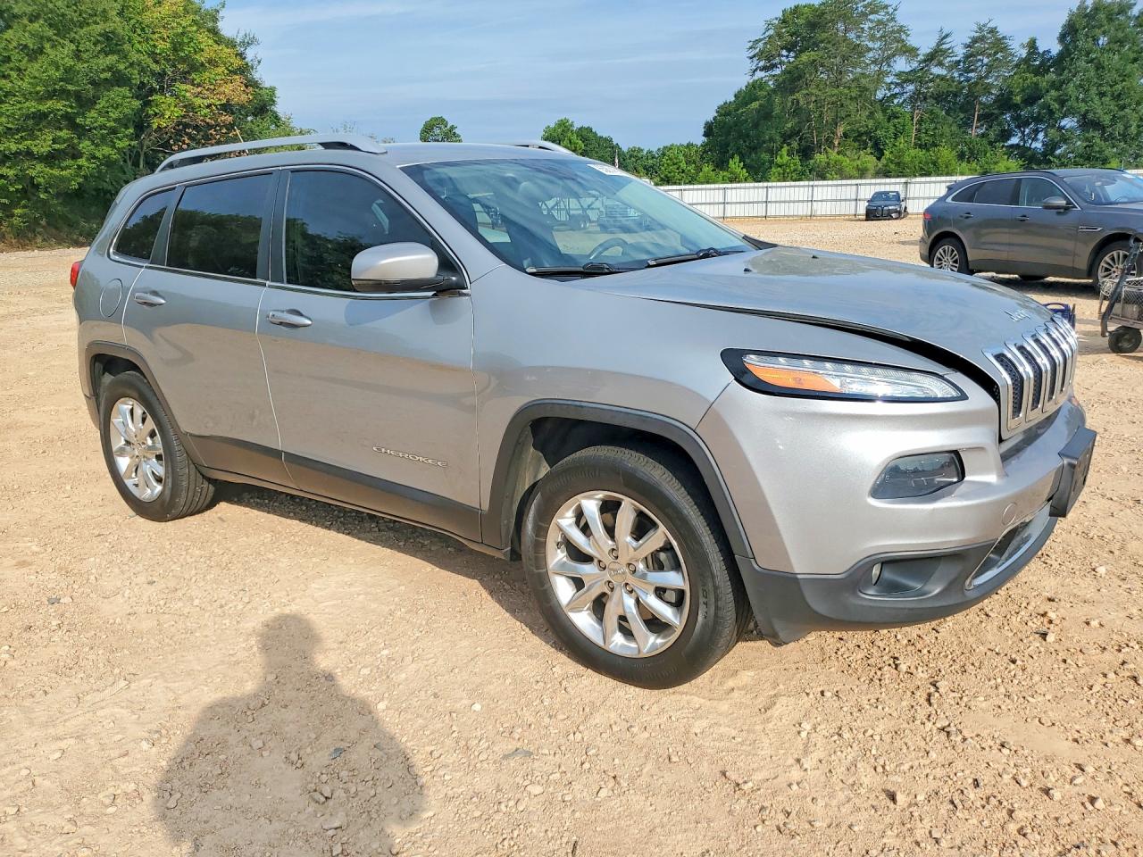 2015 Jeep Cherokee Limited Silver vin: 1C4PJMDS3FW575844
