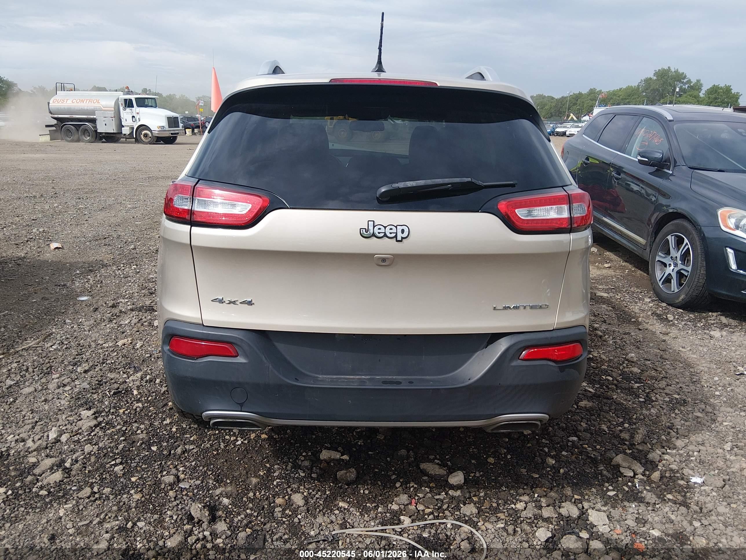 2015 Jeep Cherokee Limited Gold vin: 1C4PJMDS3FW646878