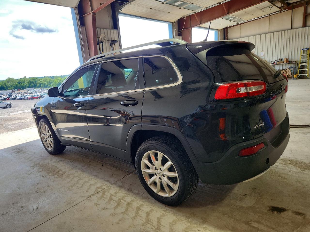 2015 Jeep Cherokee Limited Black vin: 1C4PJMDS3FW676222