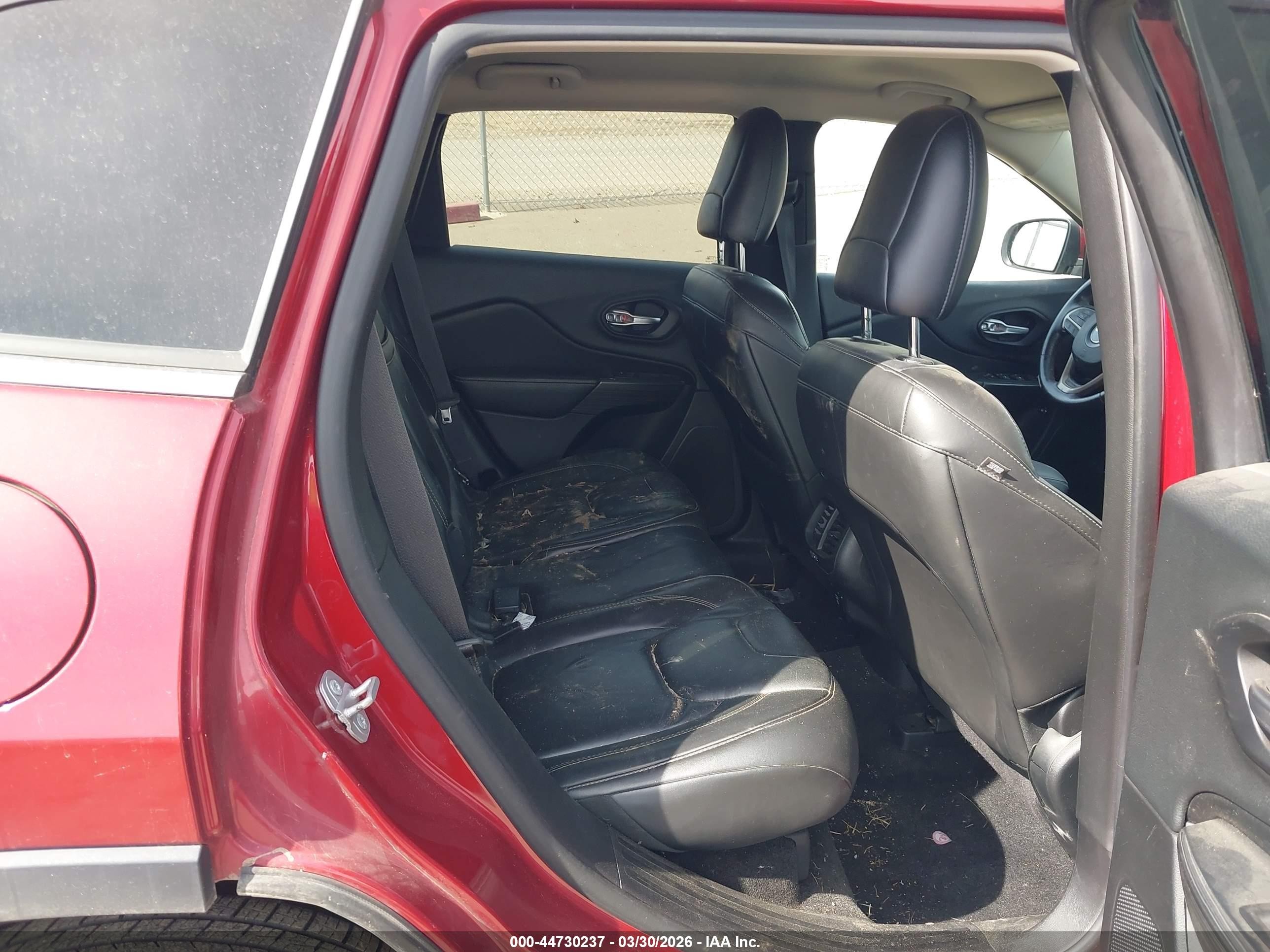 2015 Jeep Cherokee Limited Red vin: 1C4PJMDS3FW676320