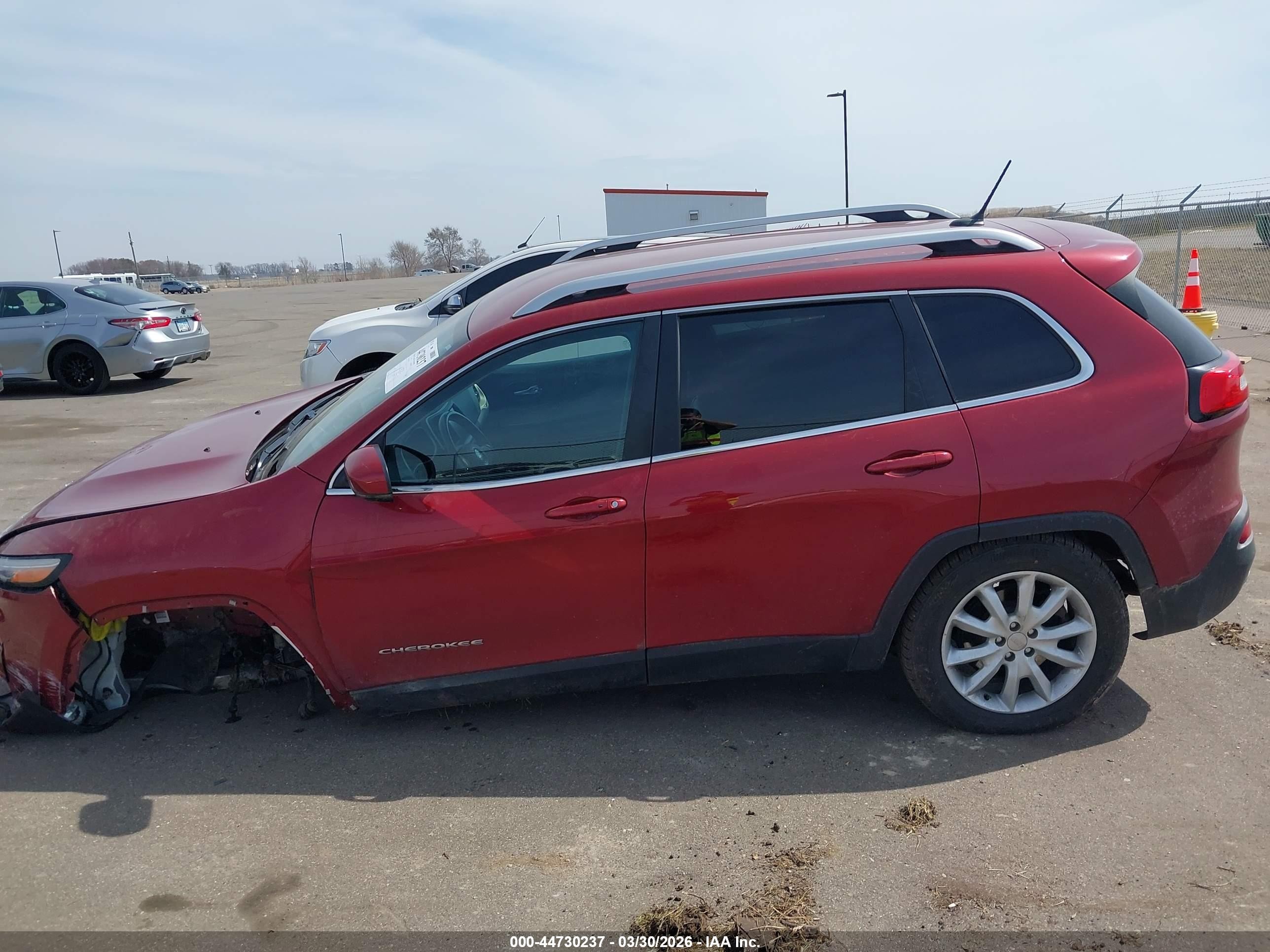 2015 Jeep Cherokee Limited Red vin: 1C4PJMDS3FW676320