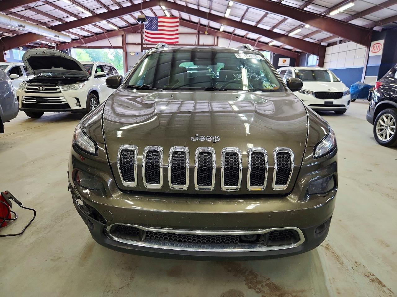 2015 Jeep Cherokee Limited Зеленый vin: 1C4PJMDS4FW567669
