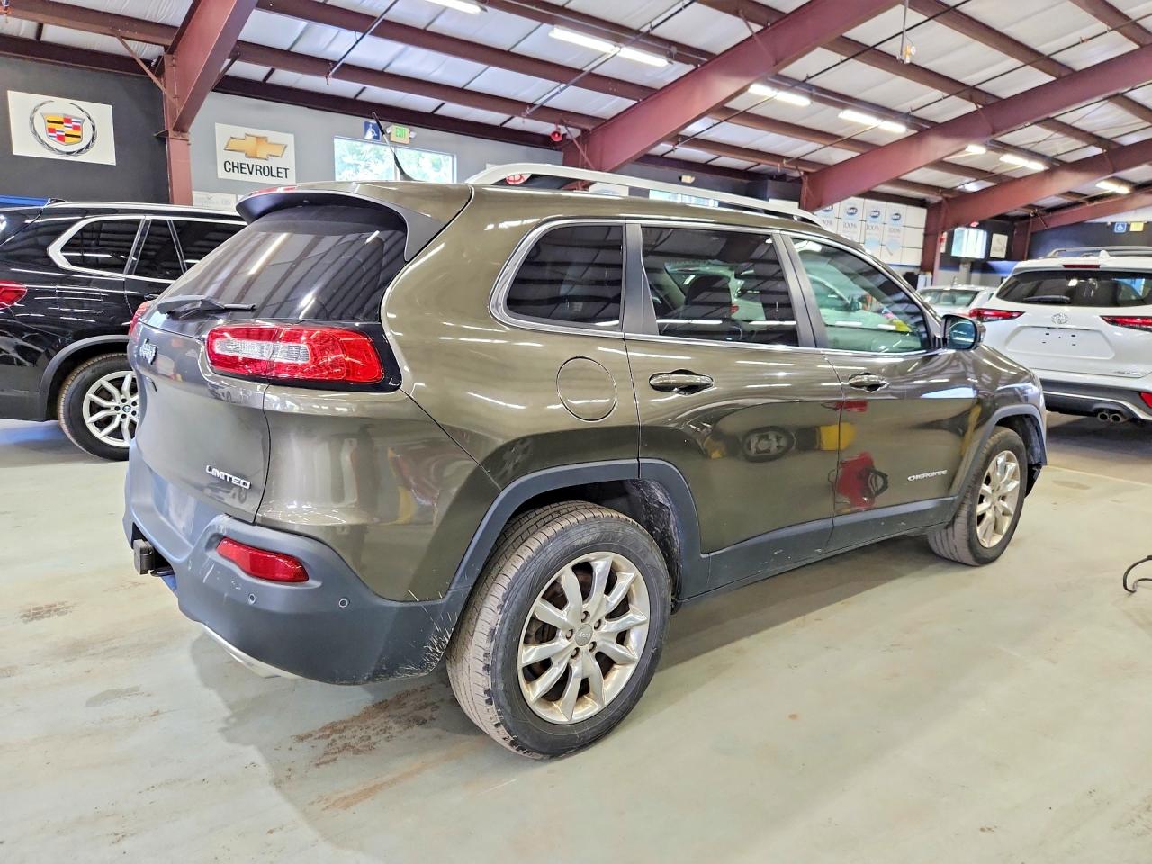 2015 Jeep Cherokee Limited Зеленый vin: 1C4PJMDS4FW567669