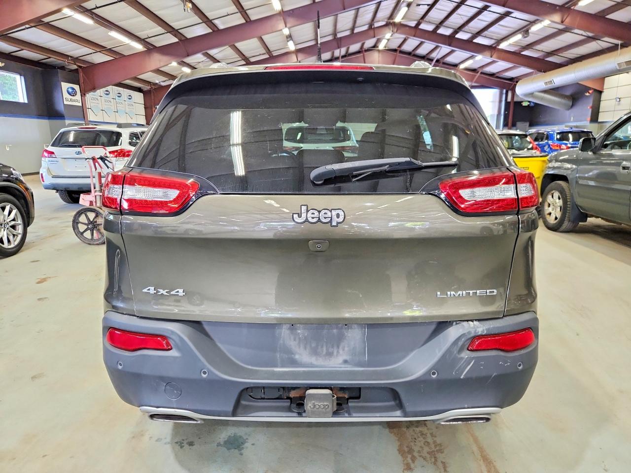 2015 Jeep Cherokee Limited Зеленый vin: 1C4PJMDS4FW567669