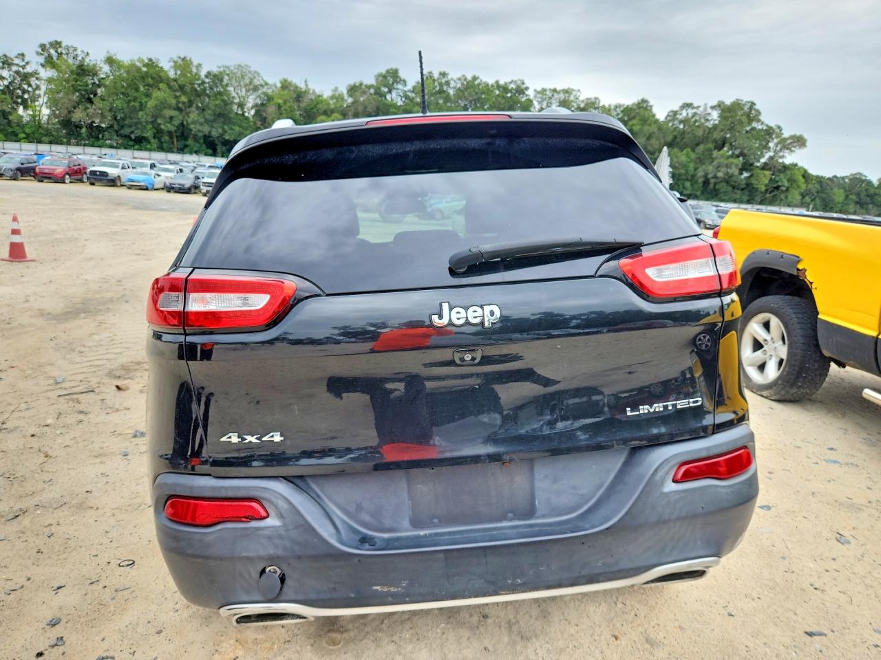 2015 Jeep Cherokee Limited Black vin: 1C4PJMDS4FW588618