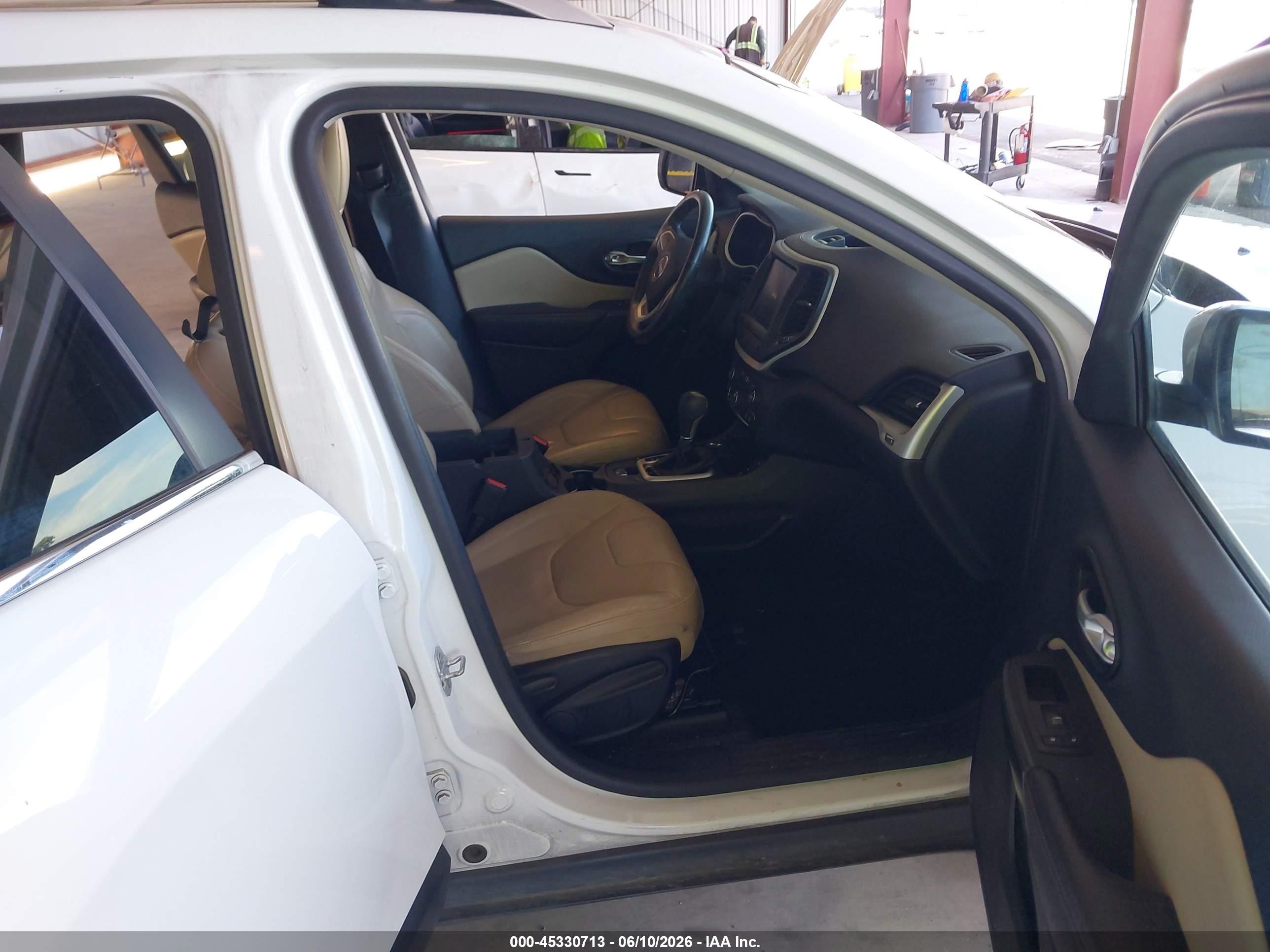 2015 Jeep Cherokee Limited White vin: 1C4PJMDS4FW647053