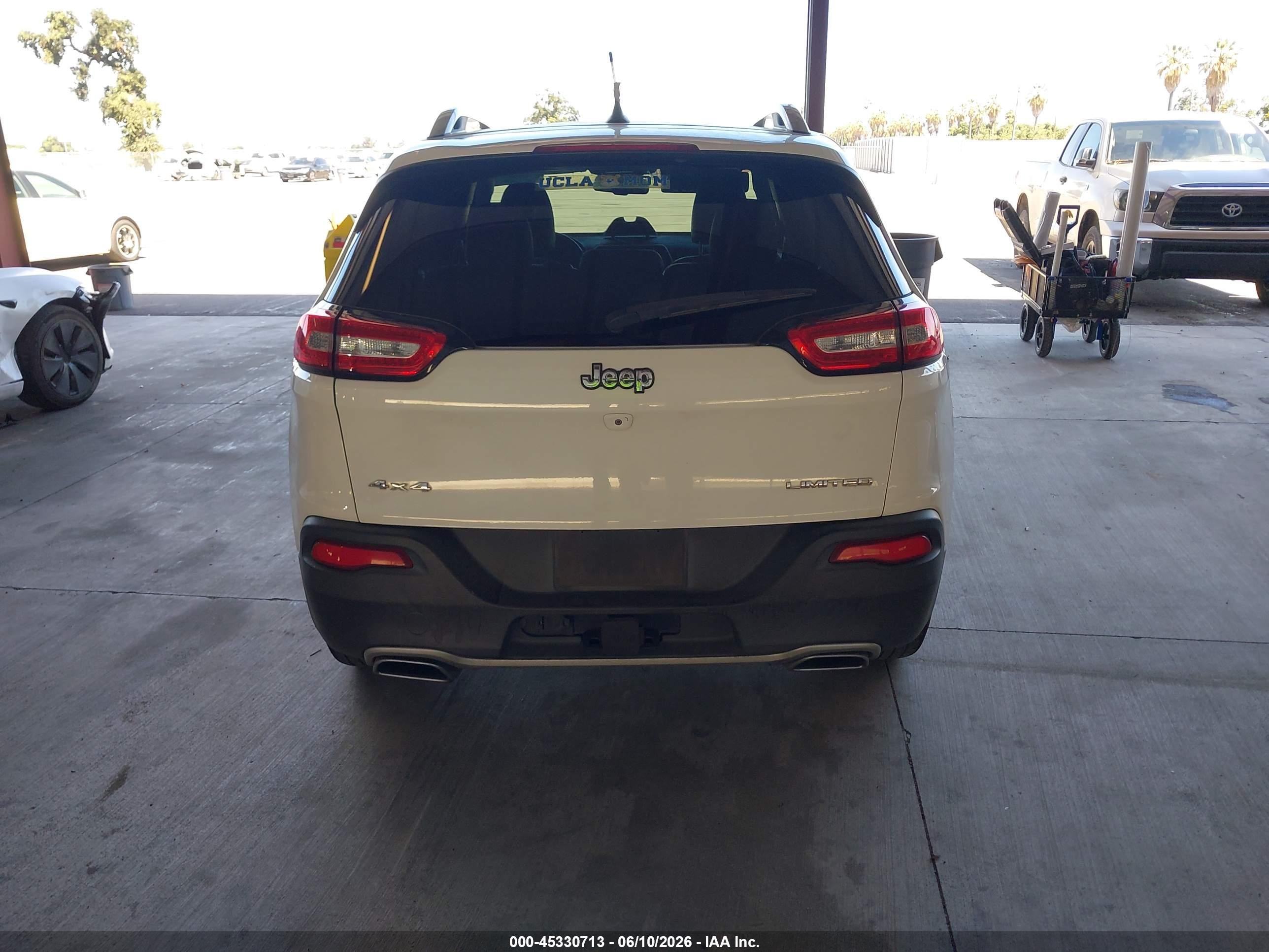 2015 Jeep Cherokee Limited White vin: 1C4PJMDS4FW647053