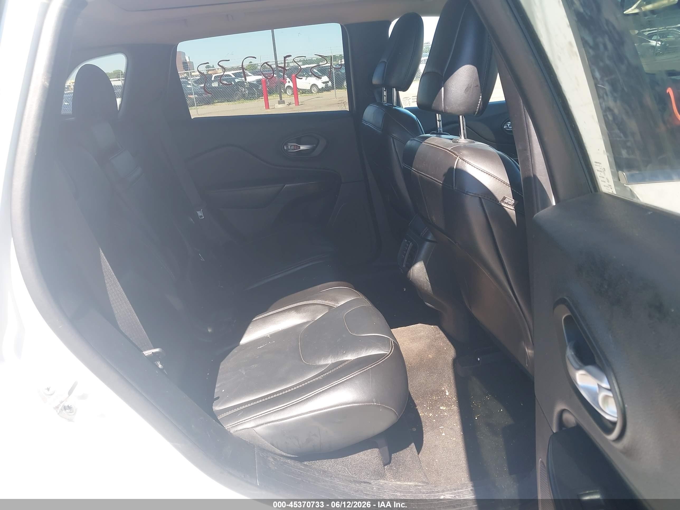 2015 Jeep Cherokee Limited White vin: 1C4PJMDS4FW688783