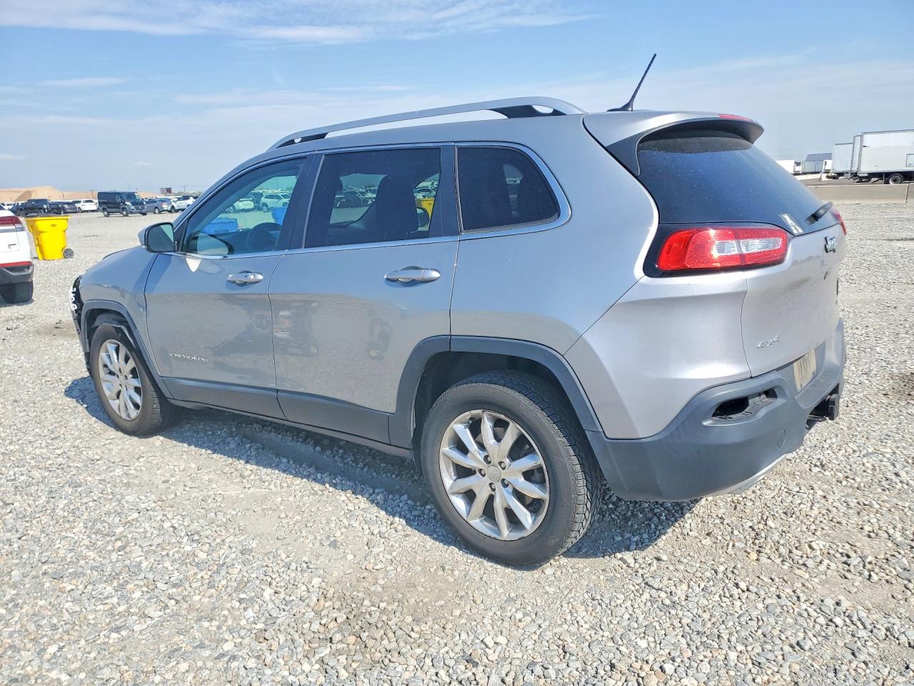 2015 Jeep Cherokee Limited Серебряный vin: 1C4PJMDS4FW697922