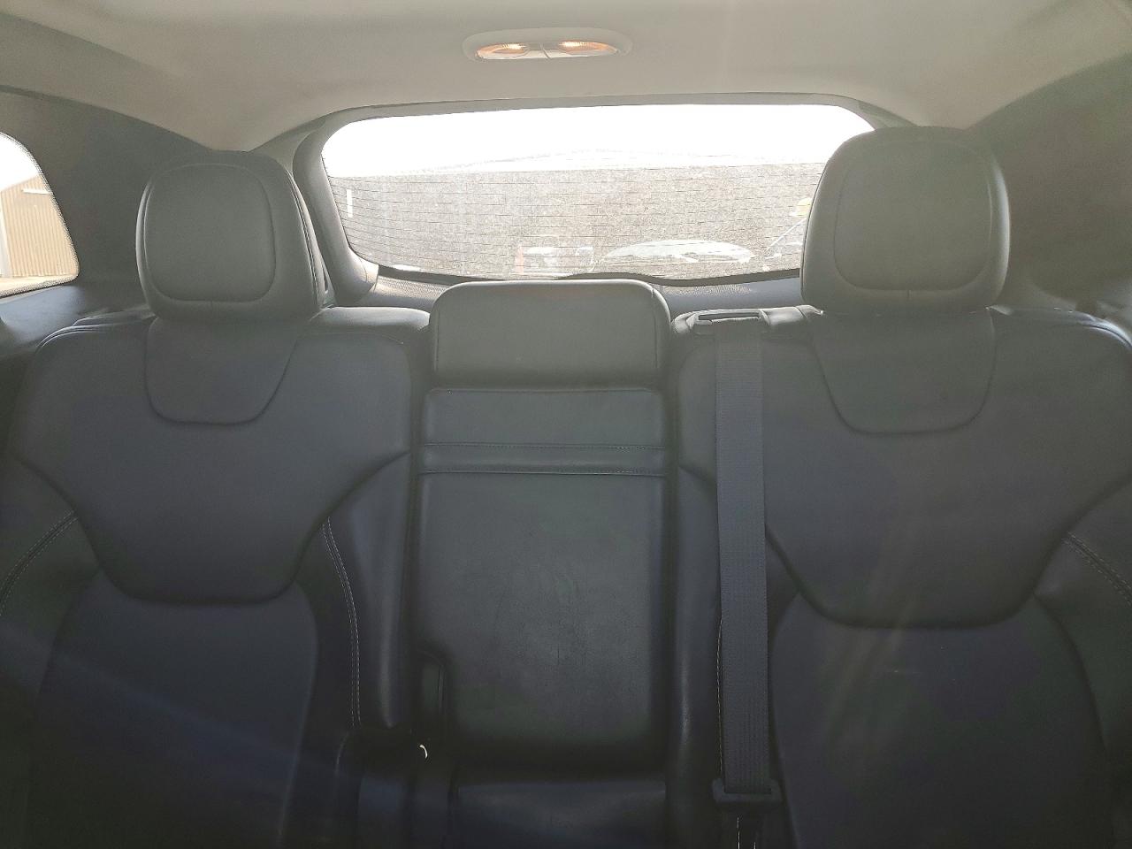 2015 Jeep Cherokee Limited Серебряный vin: 1C4PJMDS4FW697922