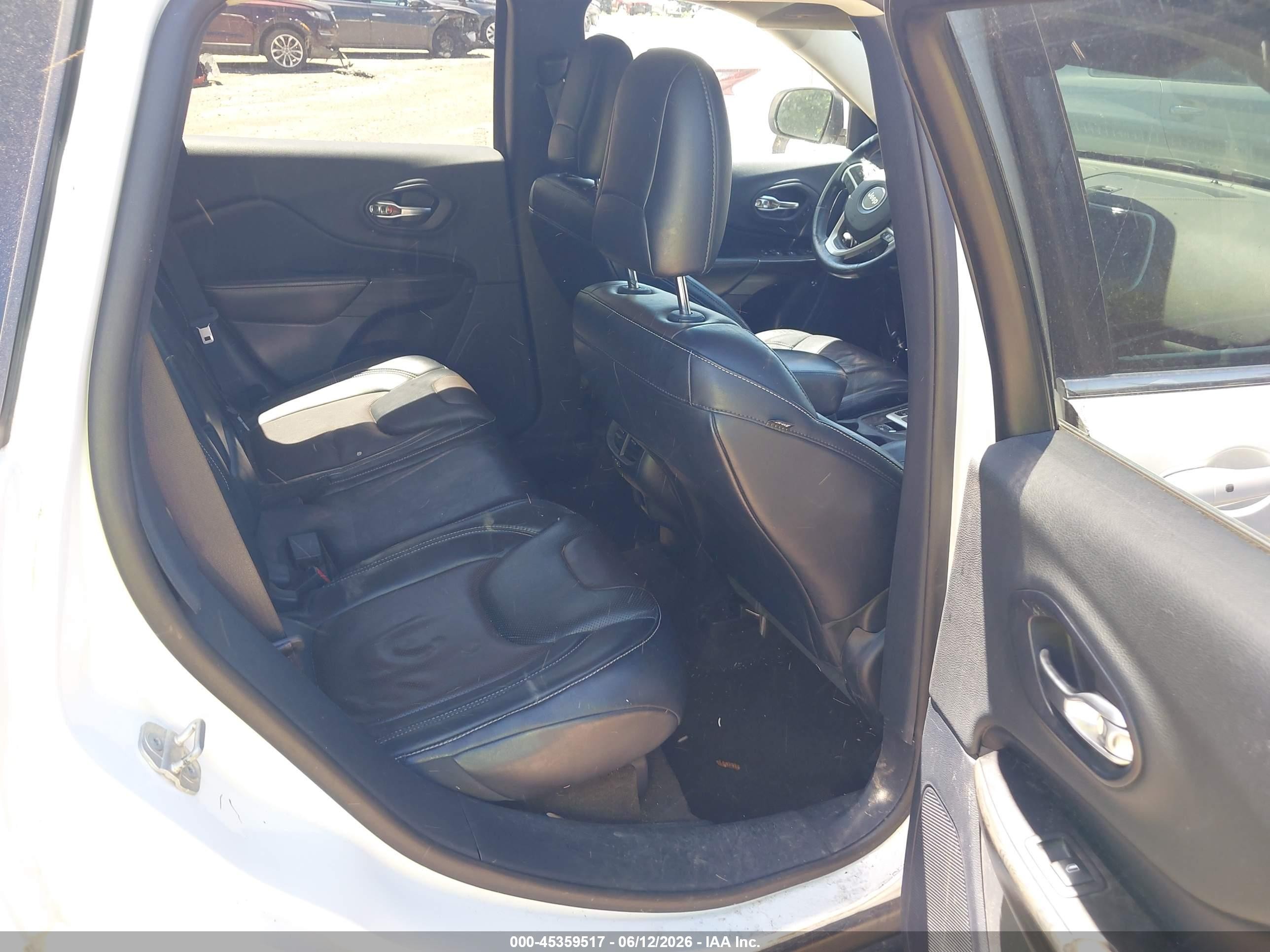 2014 Jeep Cherokee Limited White vin: 1C4PJMDS5EW134392